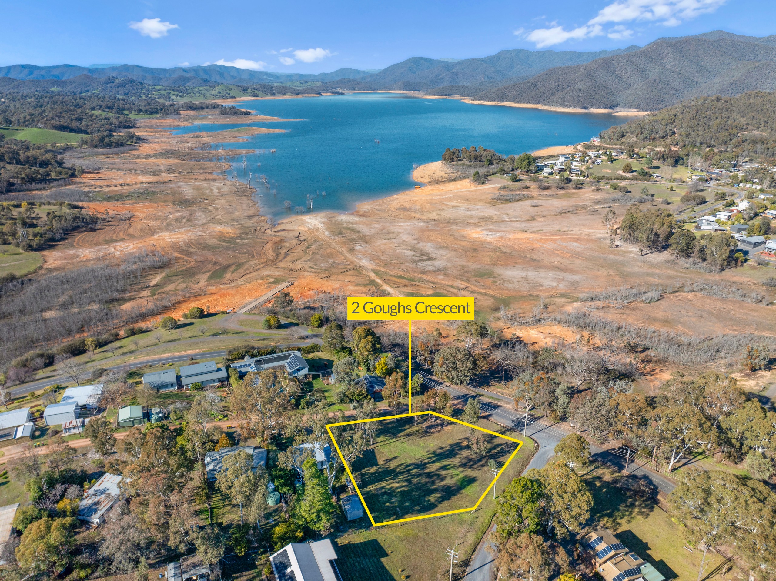 2 Goughs Crescent, Goughs Bay, VIC 3723