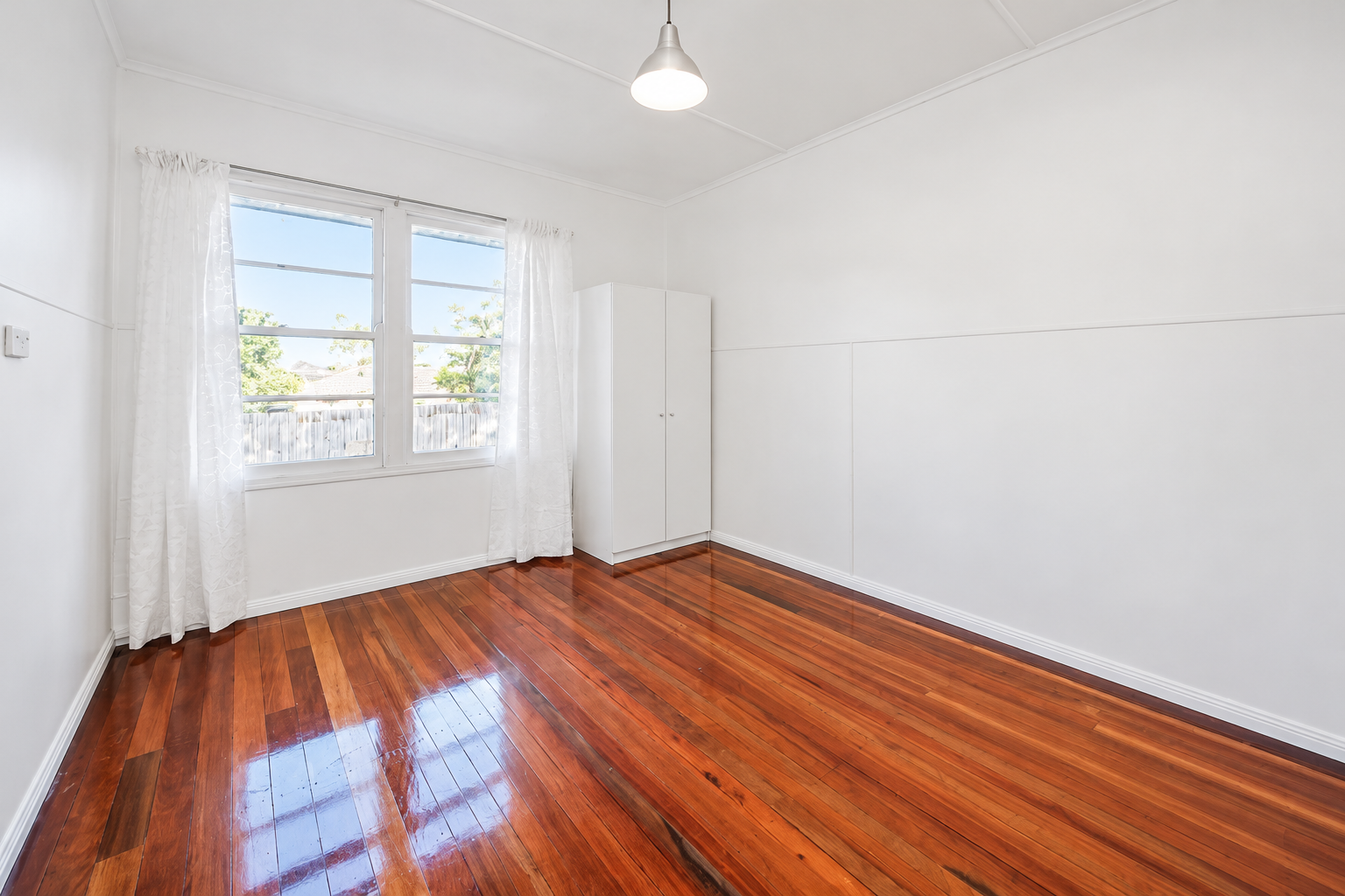 385 Broadwater Road — photo 7 of 10