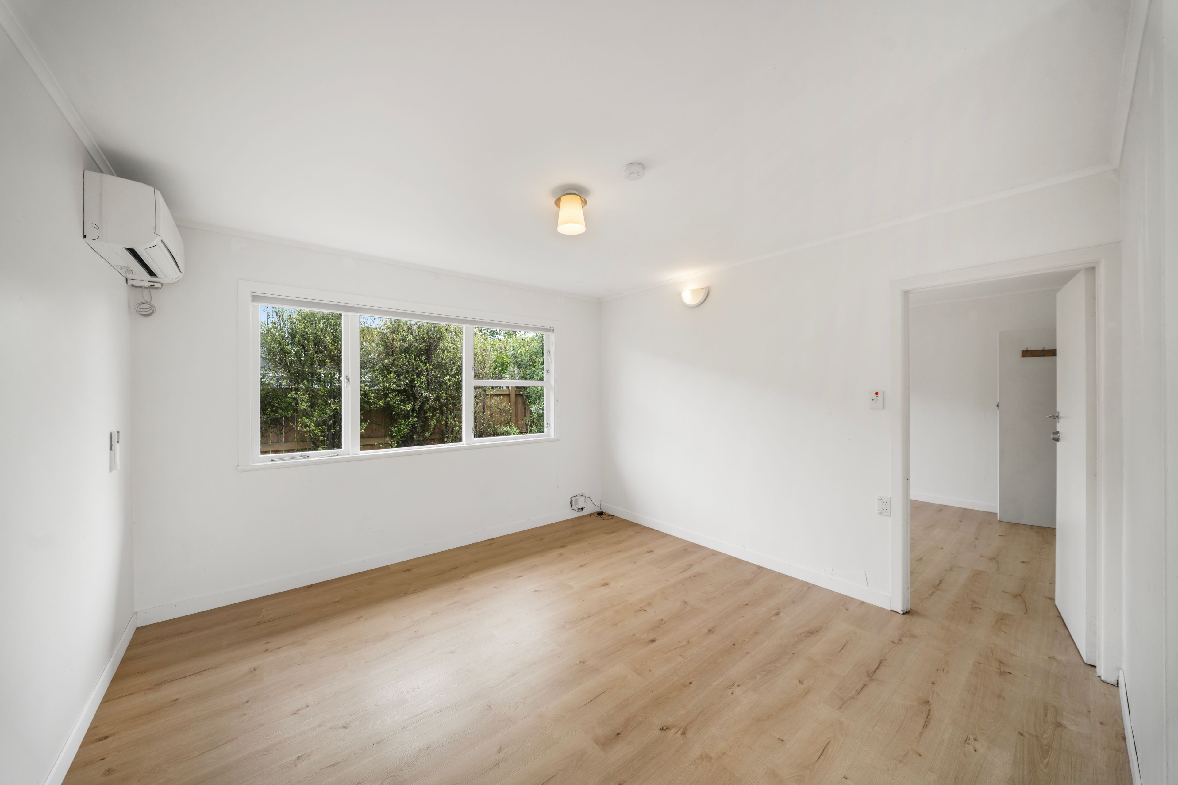 4/114 Lynwood Road, New Lynn, Waitakere City