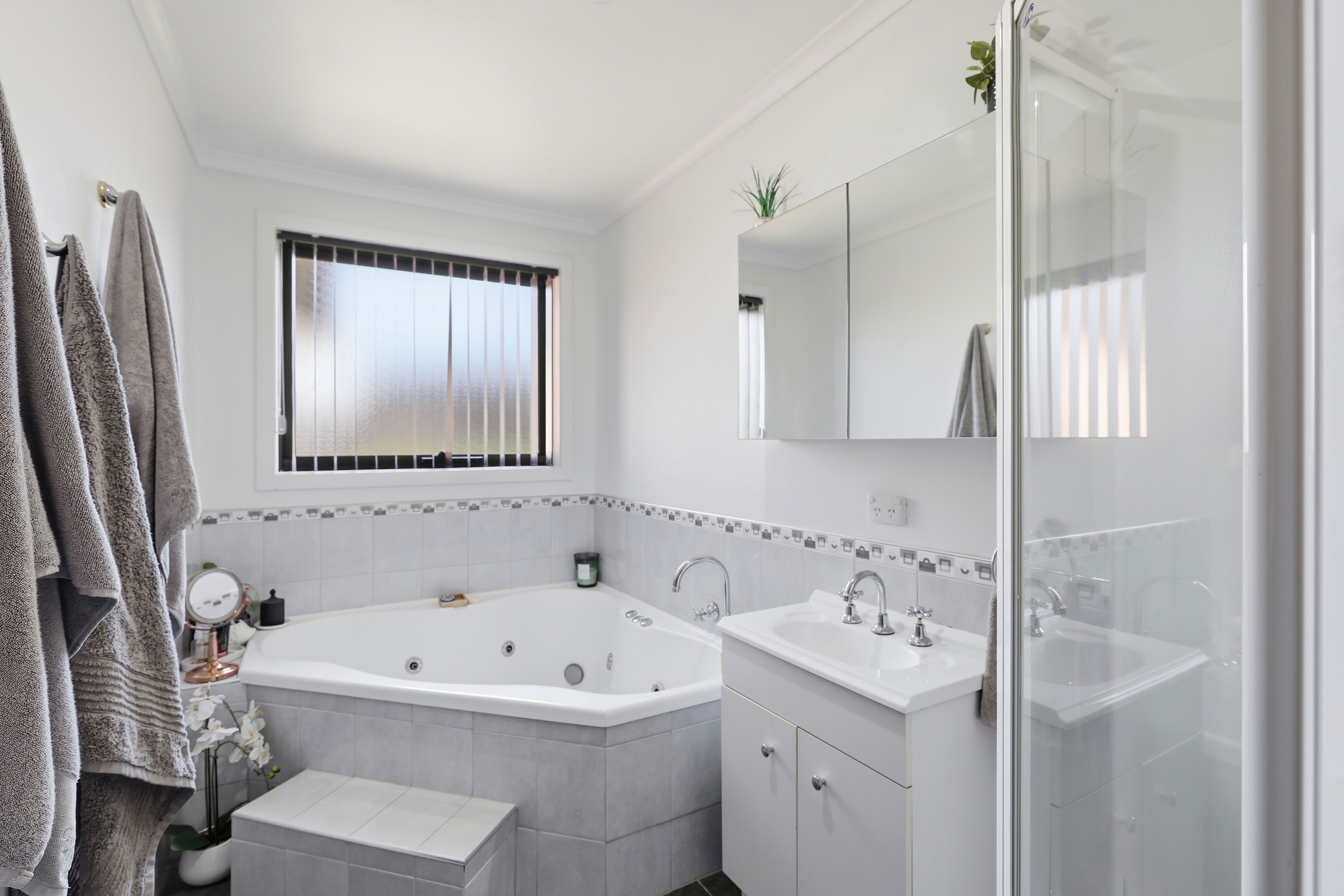 17 Wiena Crescent — photo 16 of 26