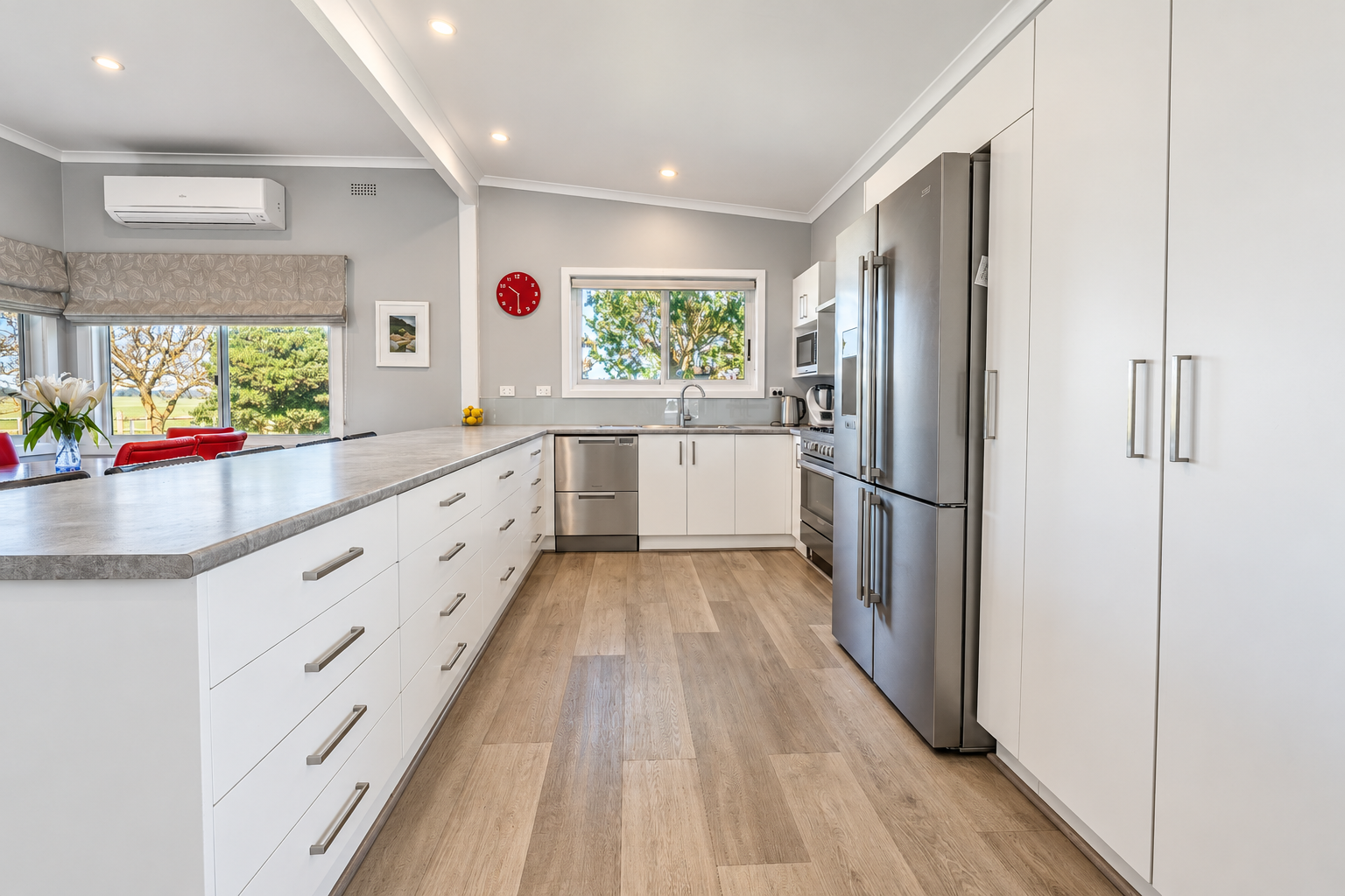 85 Howards Road — photo 8 of 28