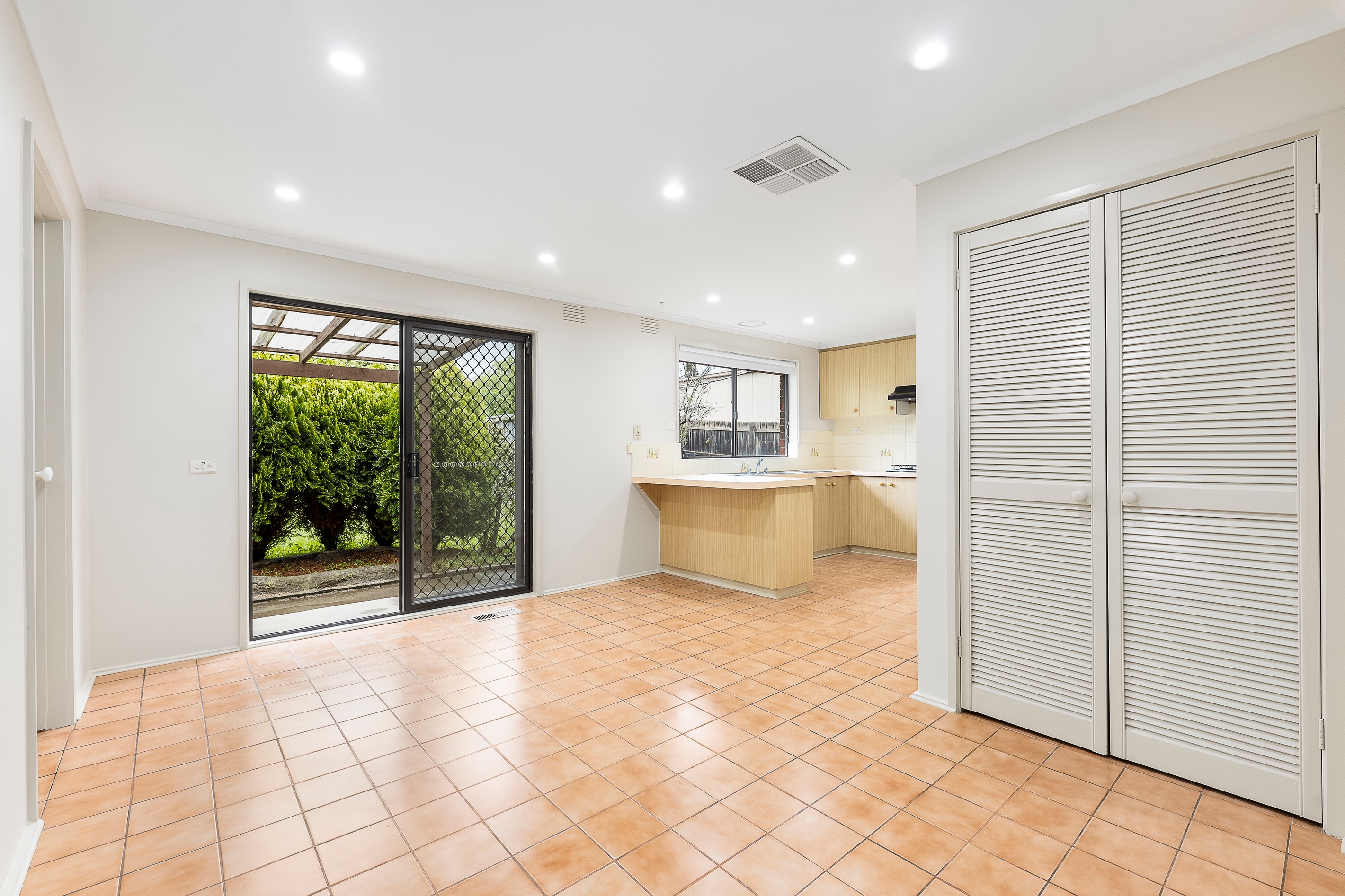 15 Valleyview Drive, Rowville, VIC 3178