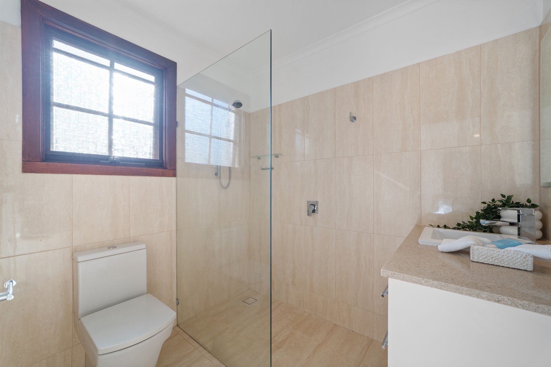 33 Donald Road — photo 14 of 22