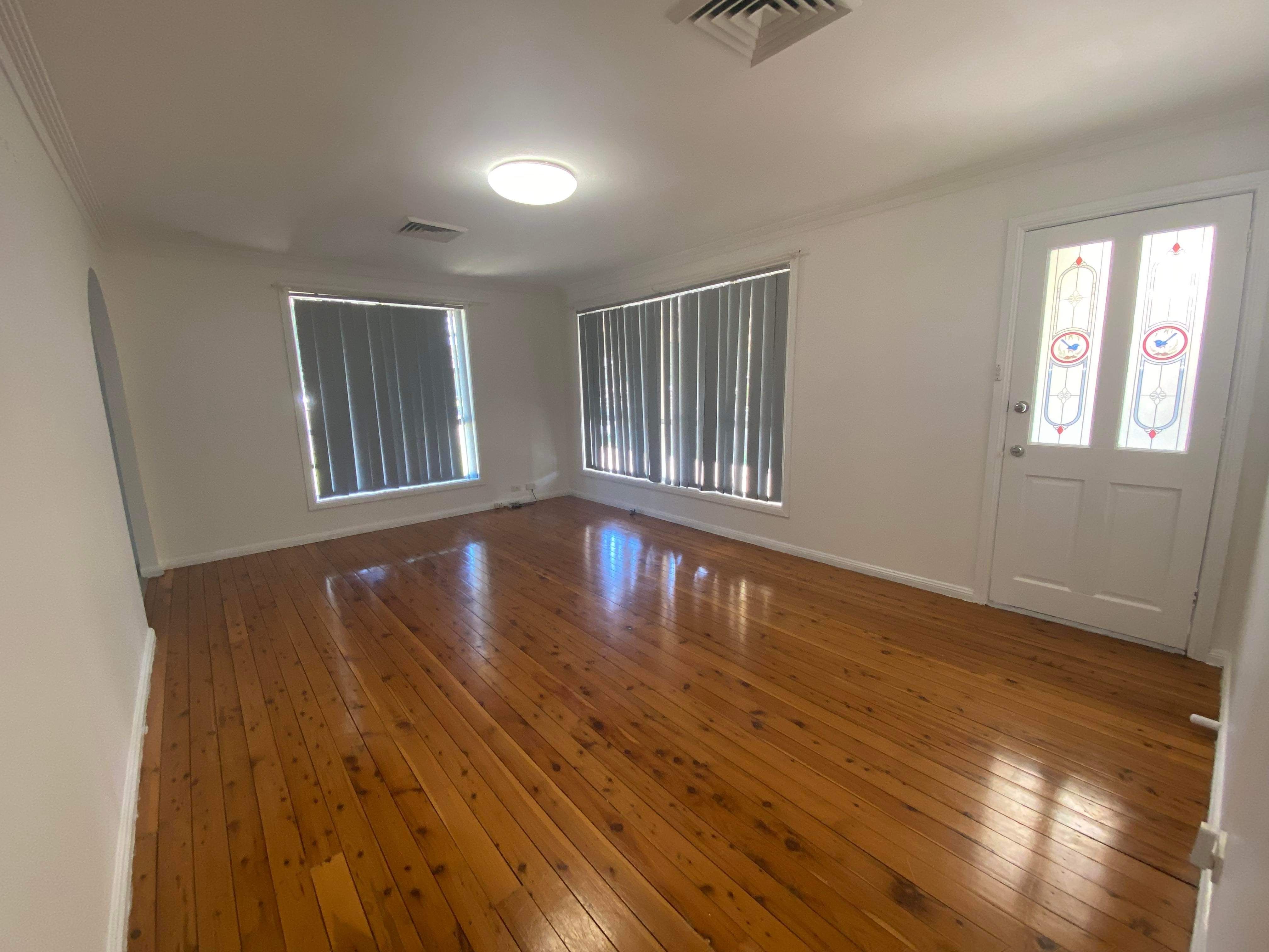 61 Canberra Street, Oxley Park, NSW 2760