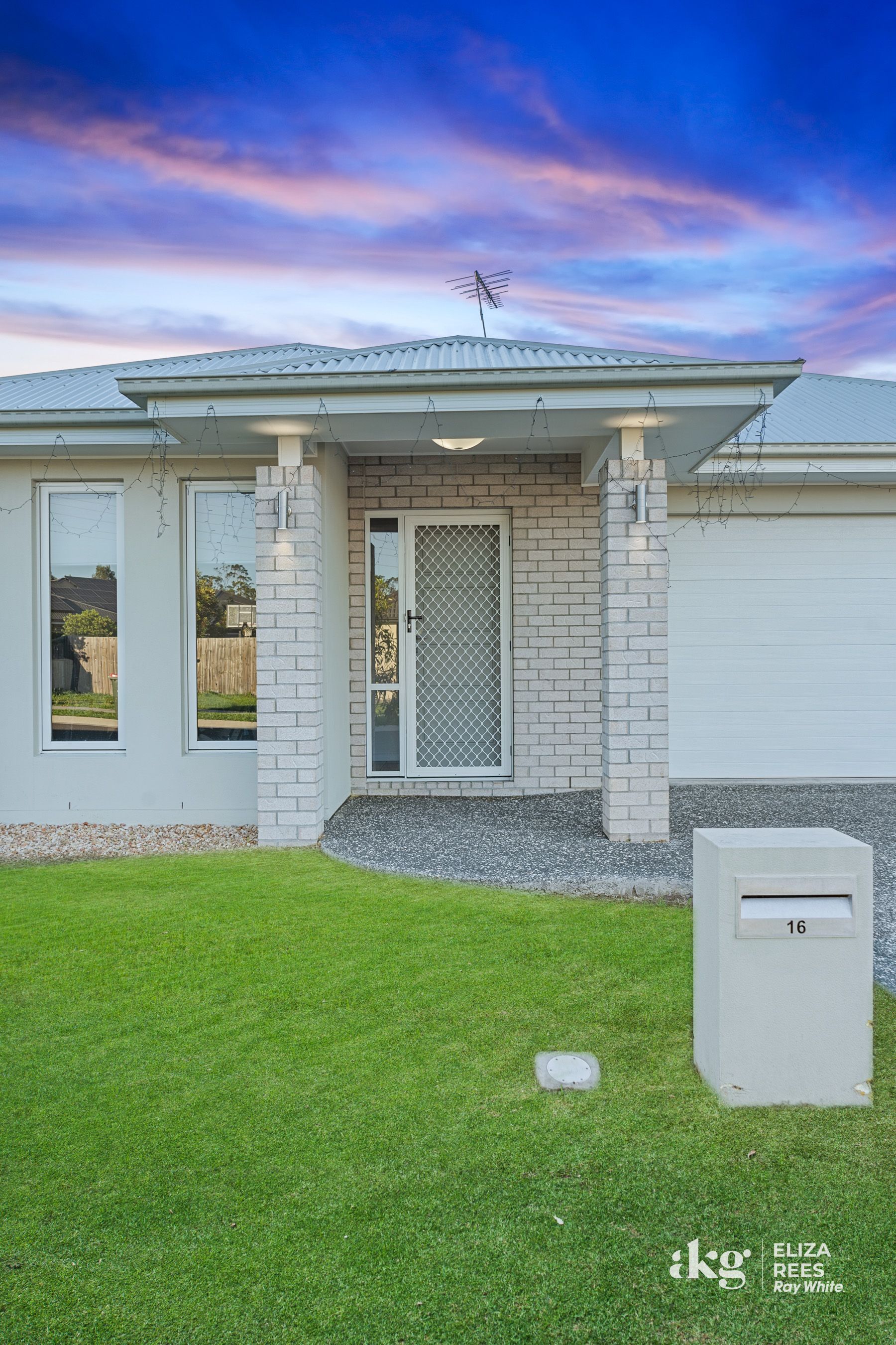 16 Swensen Street, Greenbank, QLD 4124