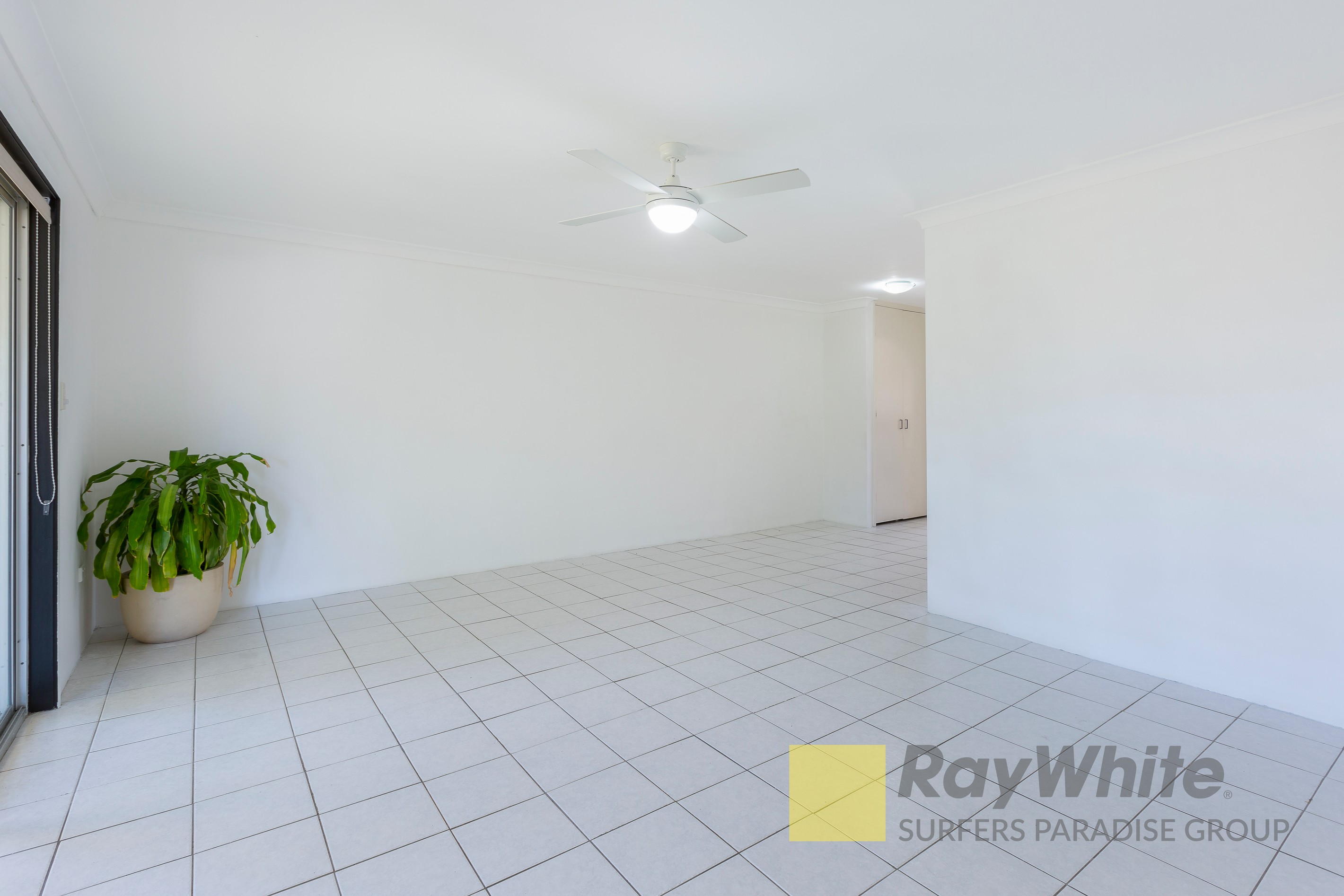 5/10 Christina Court, Mermaid Waters, QLD 4218