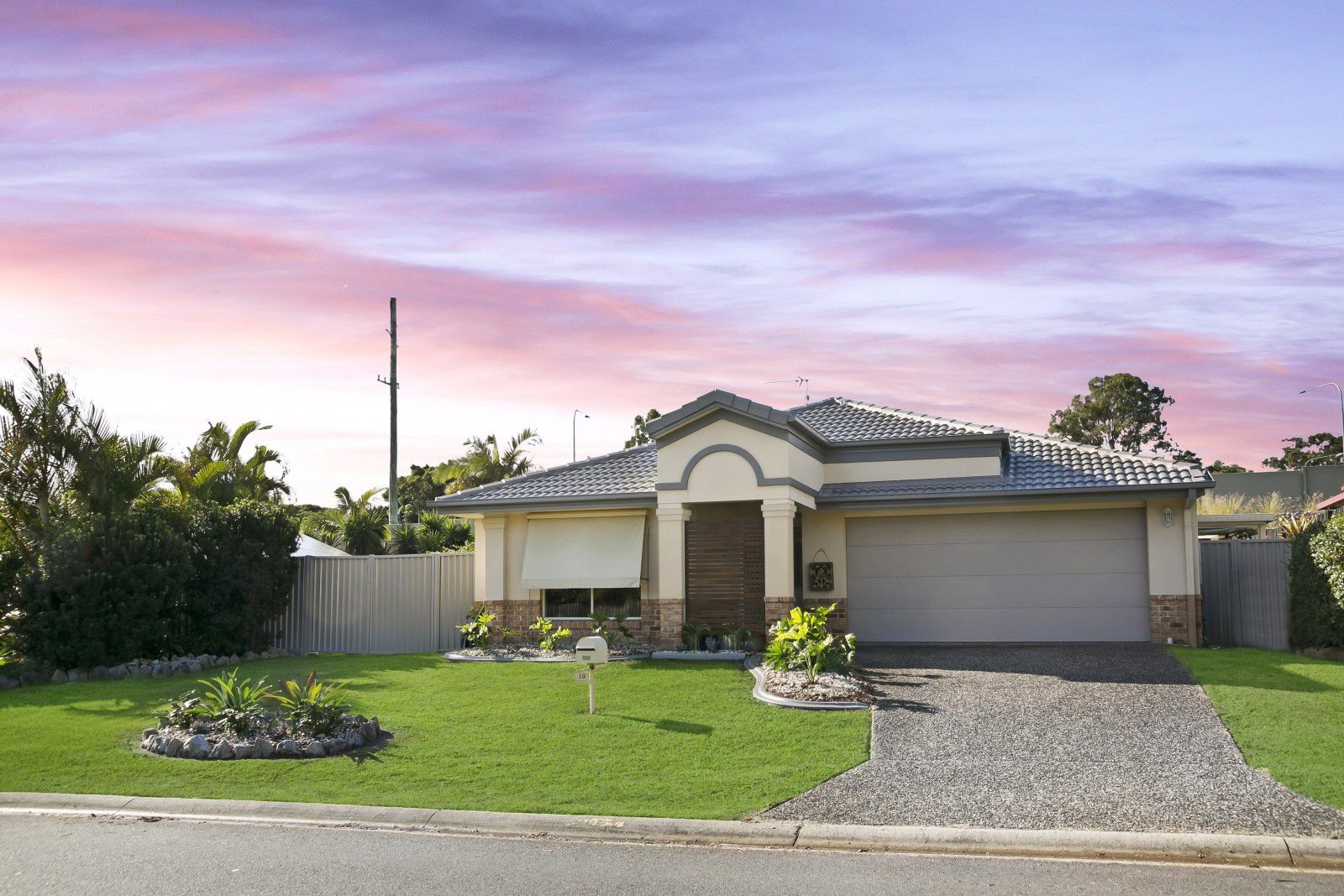 19 Madeline Street, Mudgeeraba, QLD 4213