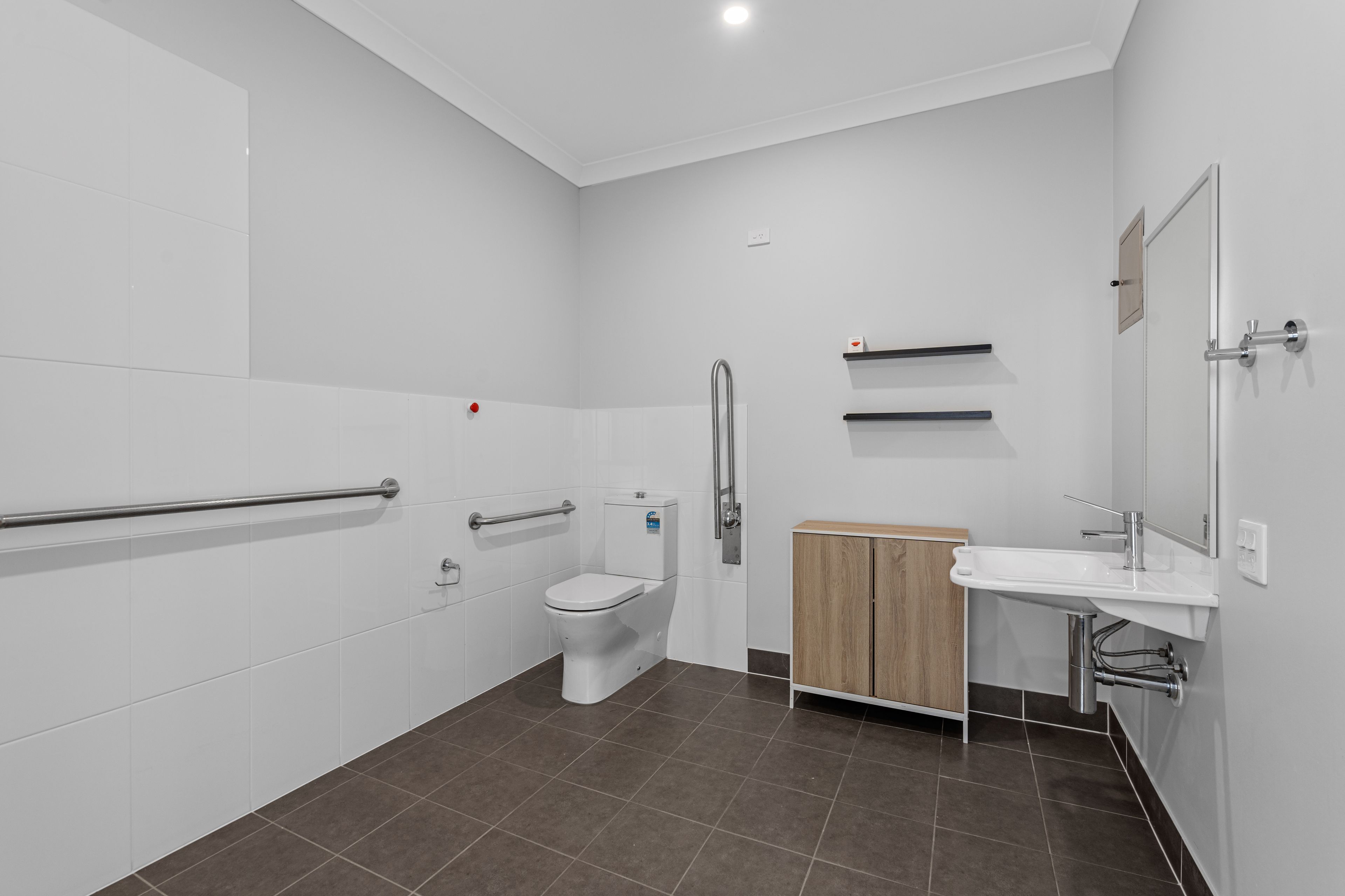 28B Lusitania Street — photo 14 of 17