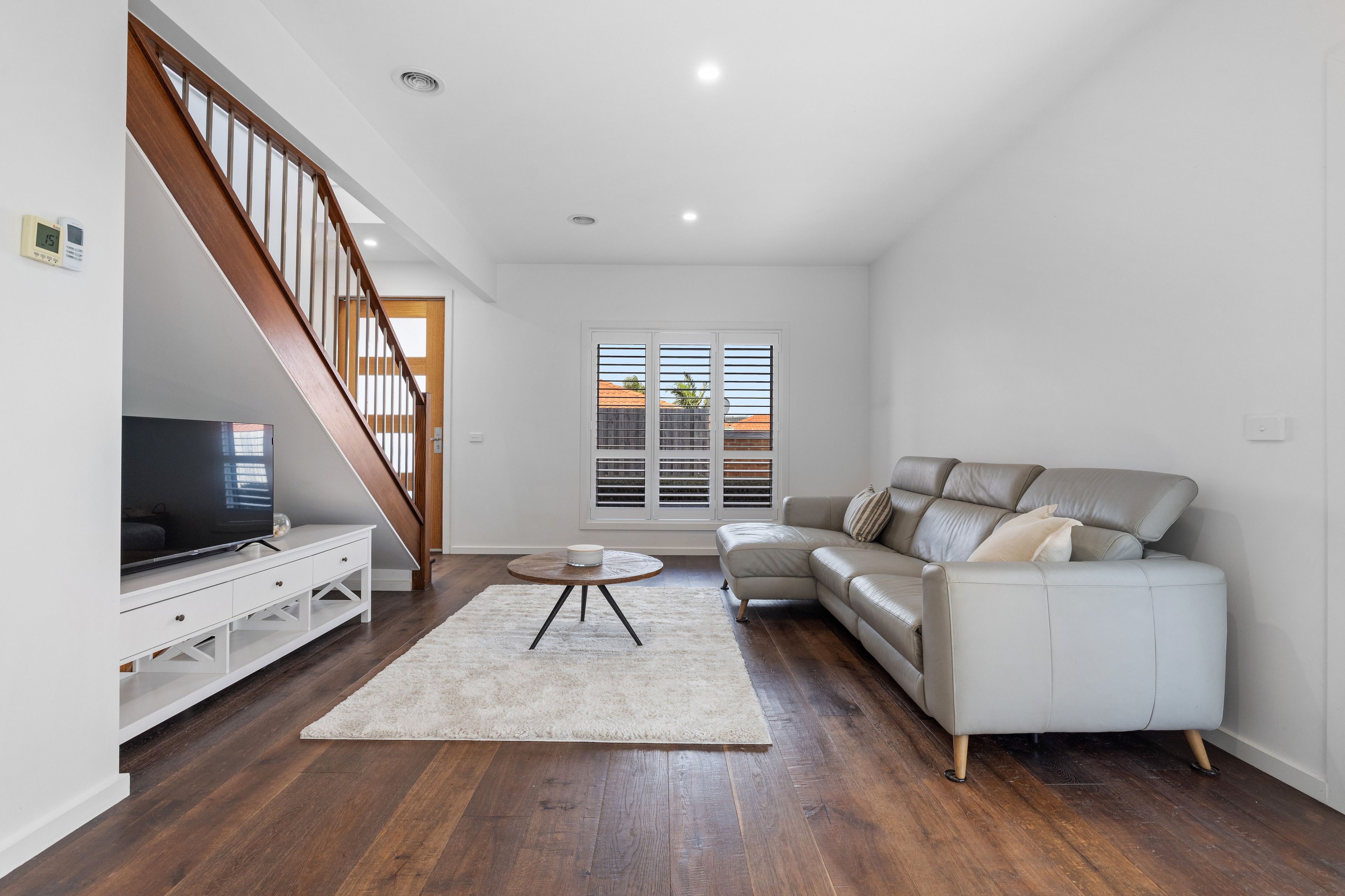 2/73 Church Road — photo 3 of 19