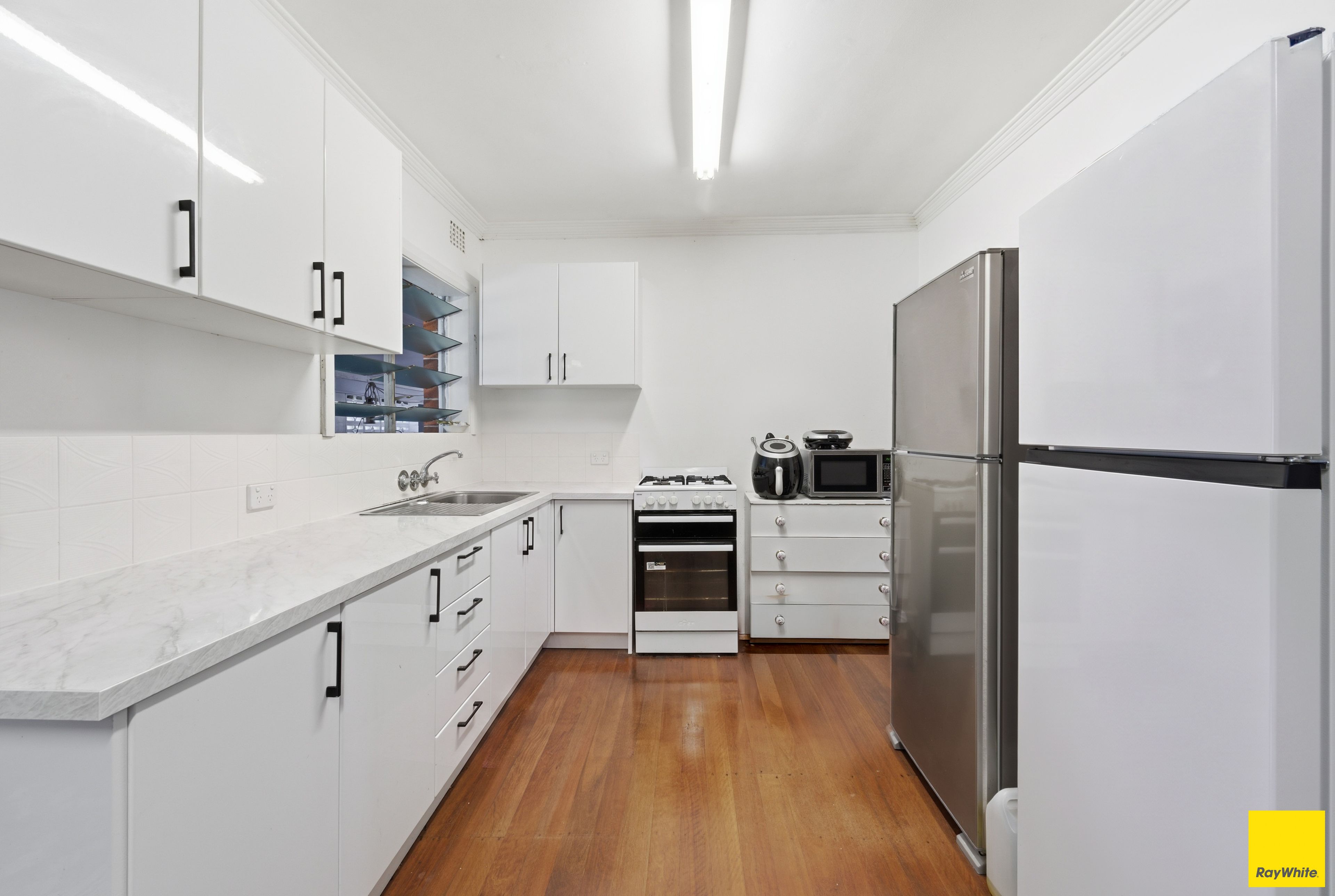 117 English Street — photo 3 of 15