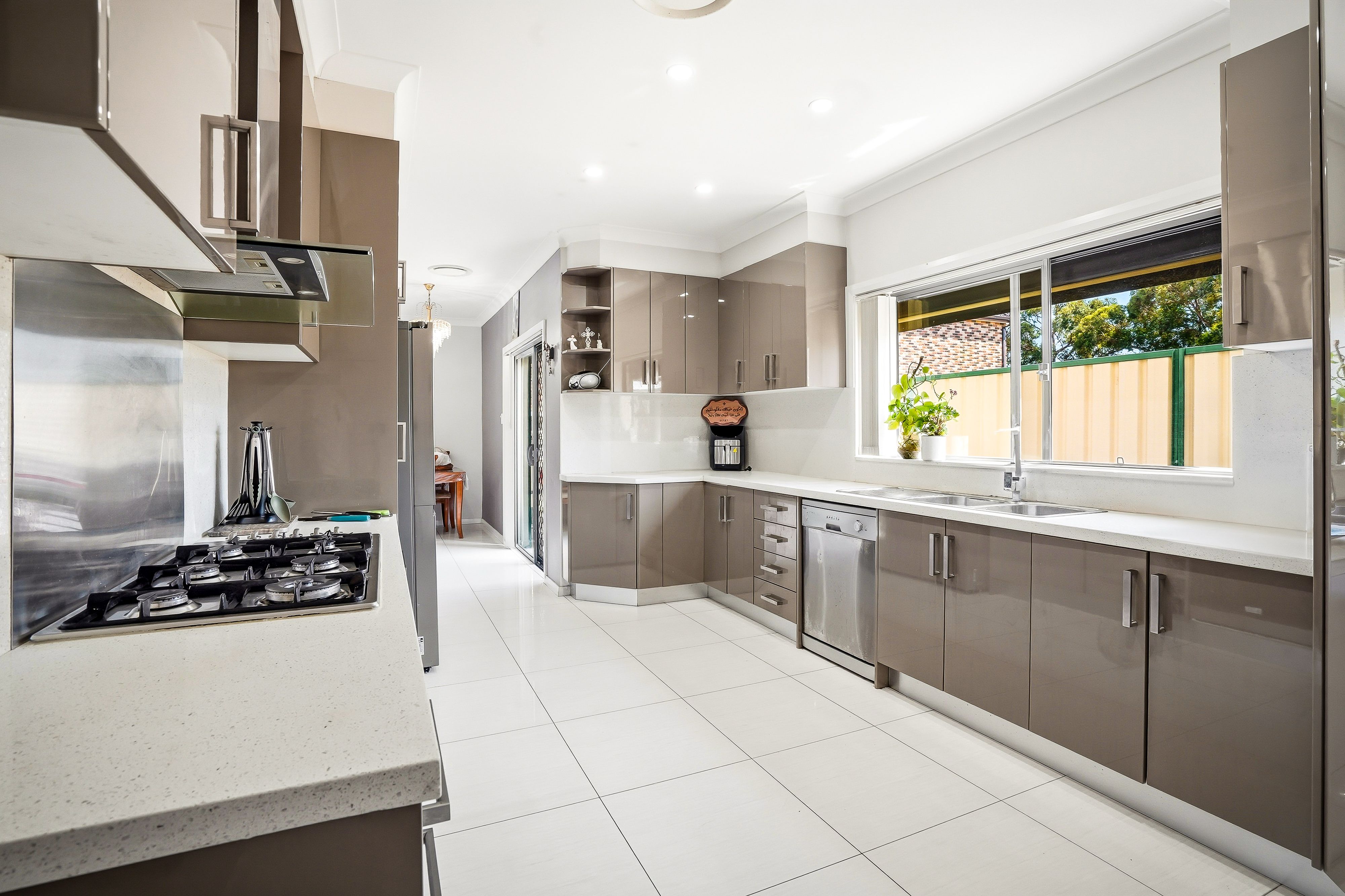 9 Lavinia Street — photo 6 of 22