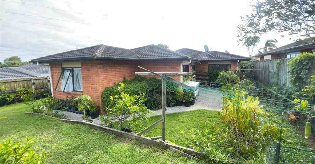 40 Robin Brooke Drive, Flat Bush, Manukau City