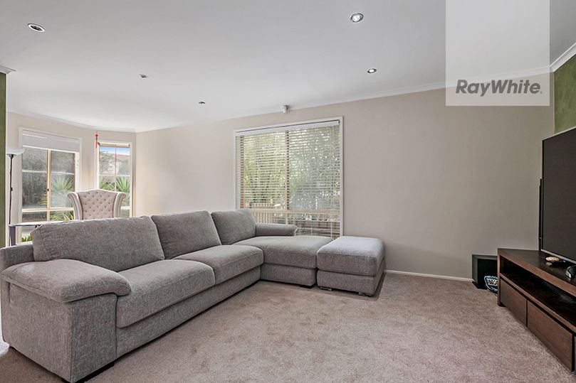3 Eucalypt Drive, Mill Park, VIC 3082