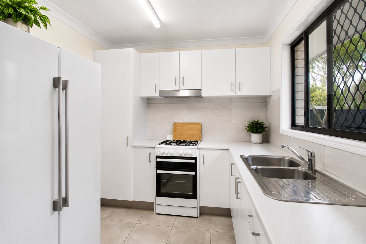38 Bermuda Avenue, Deception Bay, QLD 4508