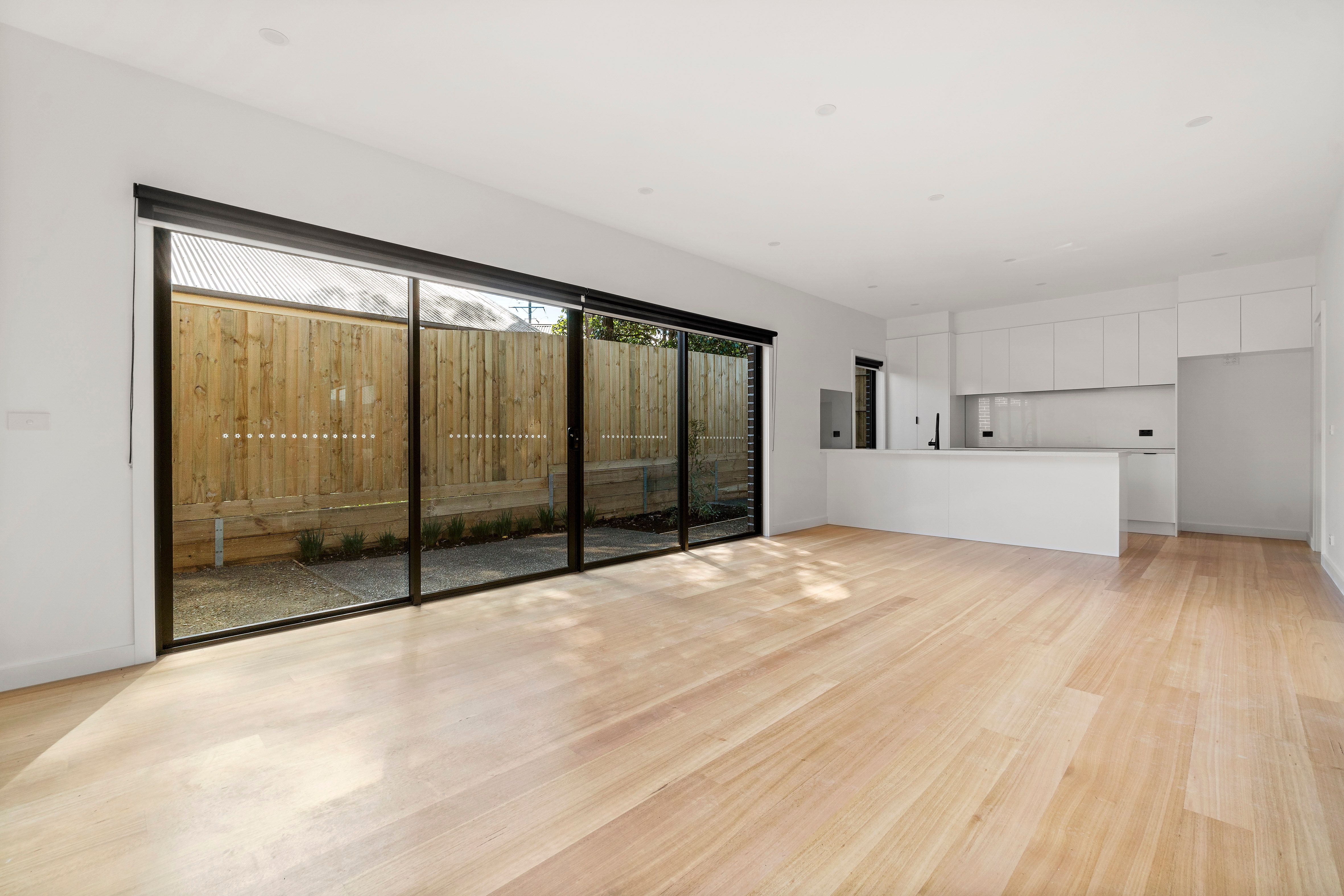 2/96 Torbay Street — photo 2 of 5