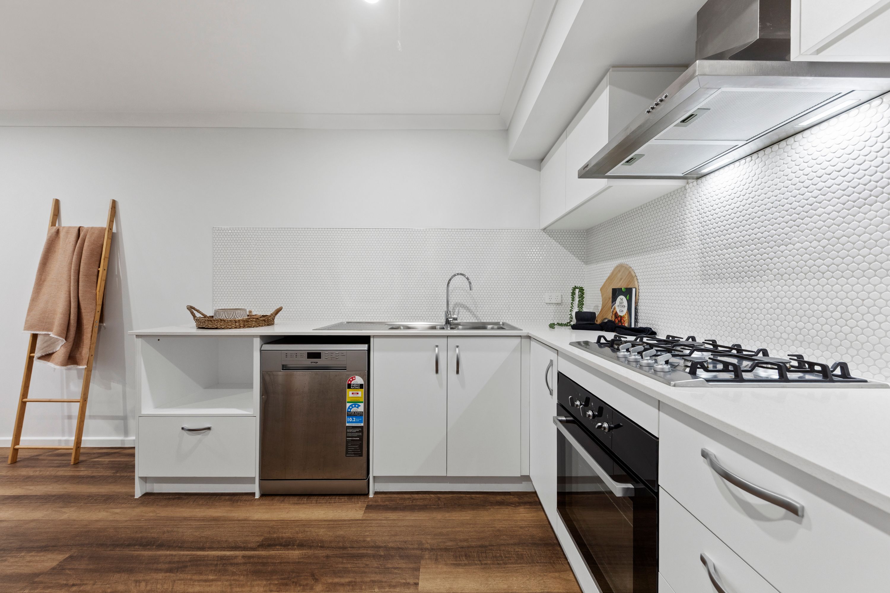 13 Blainey Way — photo 3 of 22