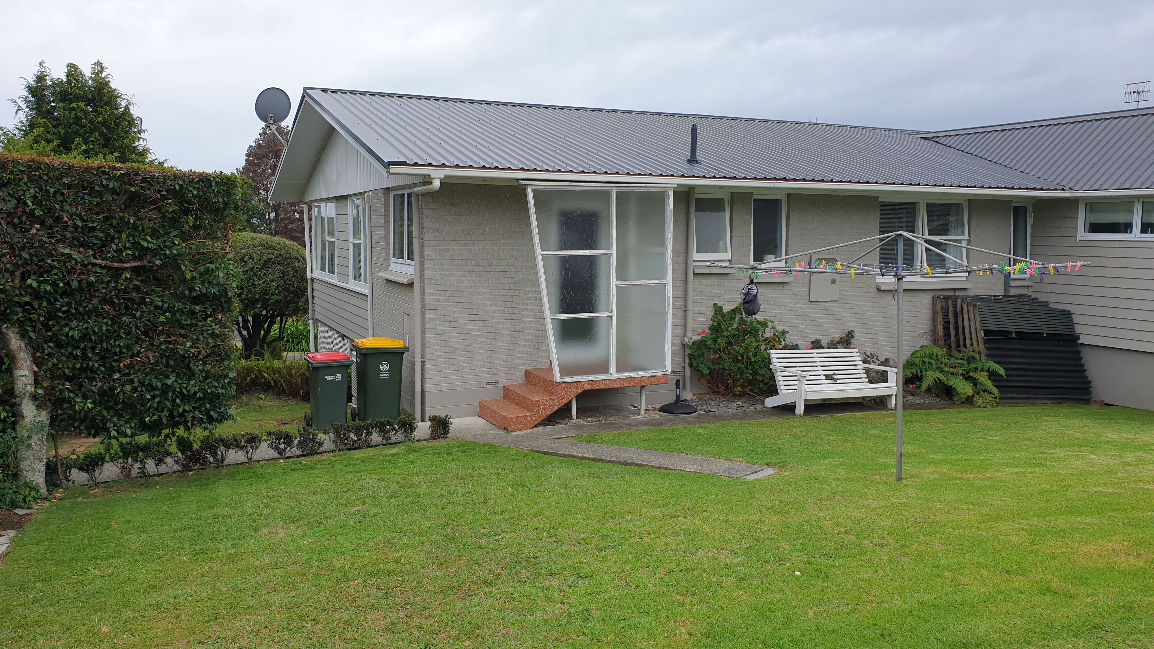 1/2 Endymion Place, Half Moon Bay, Manukau City