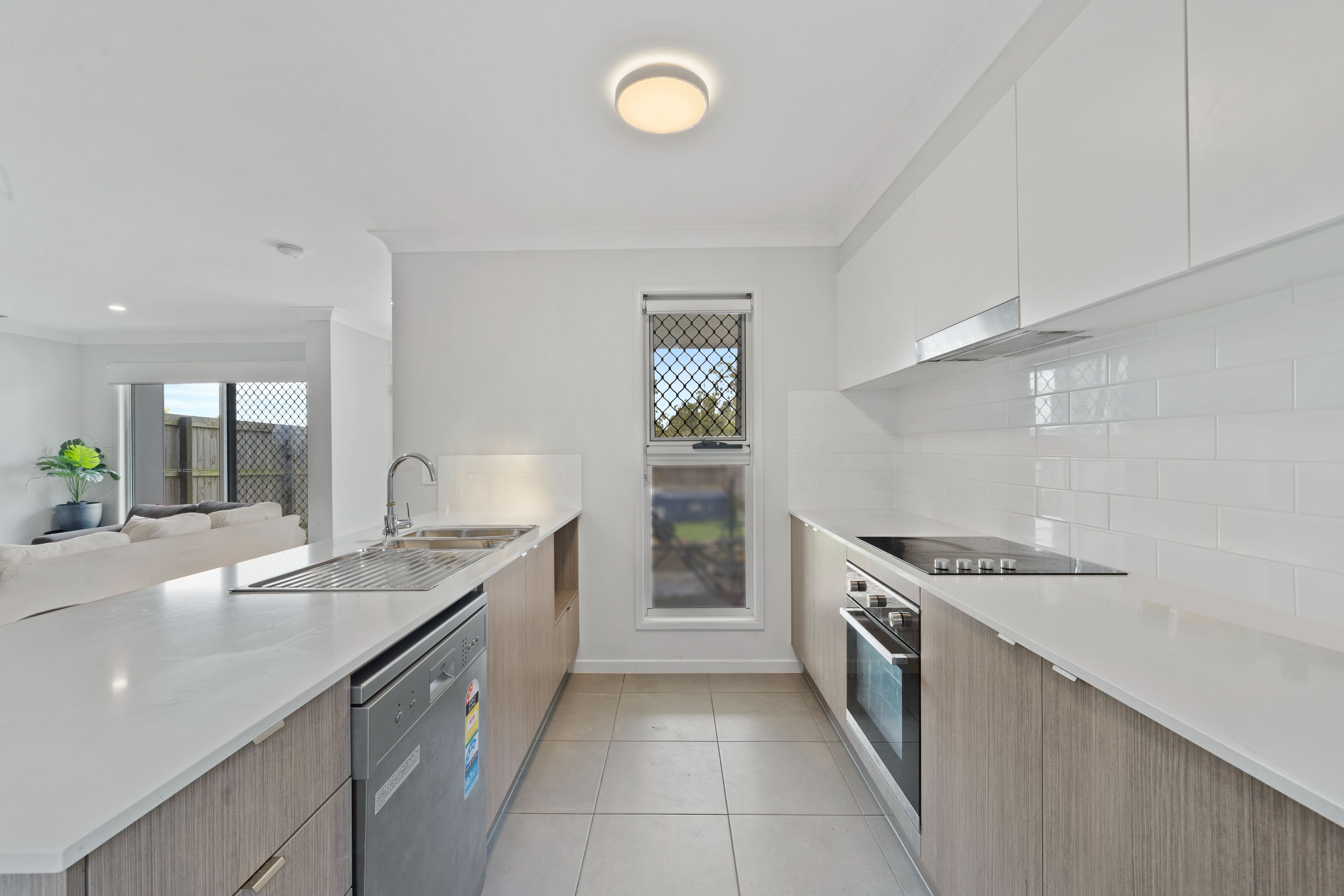 7 Meeds Lane, FLAGSTONE, QLD 4280