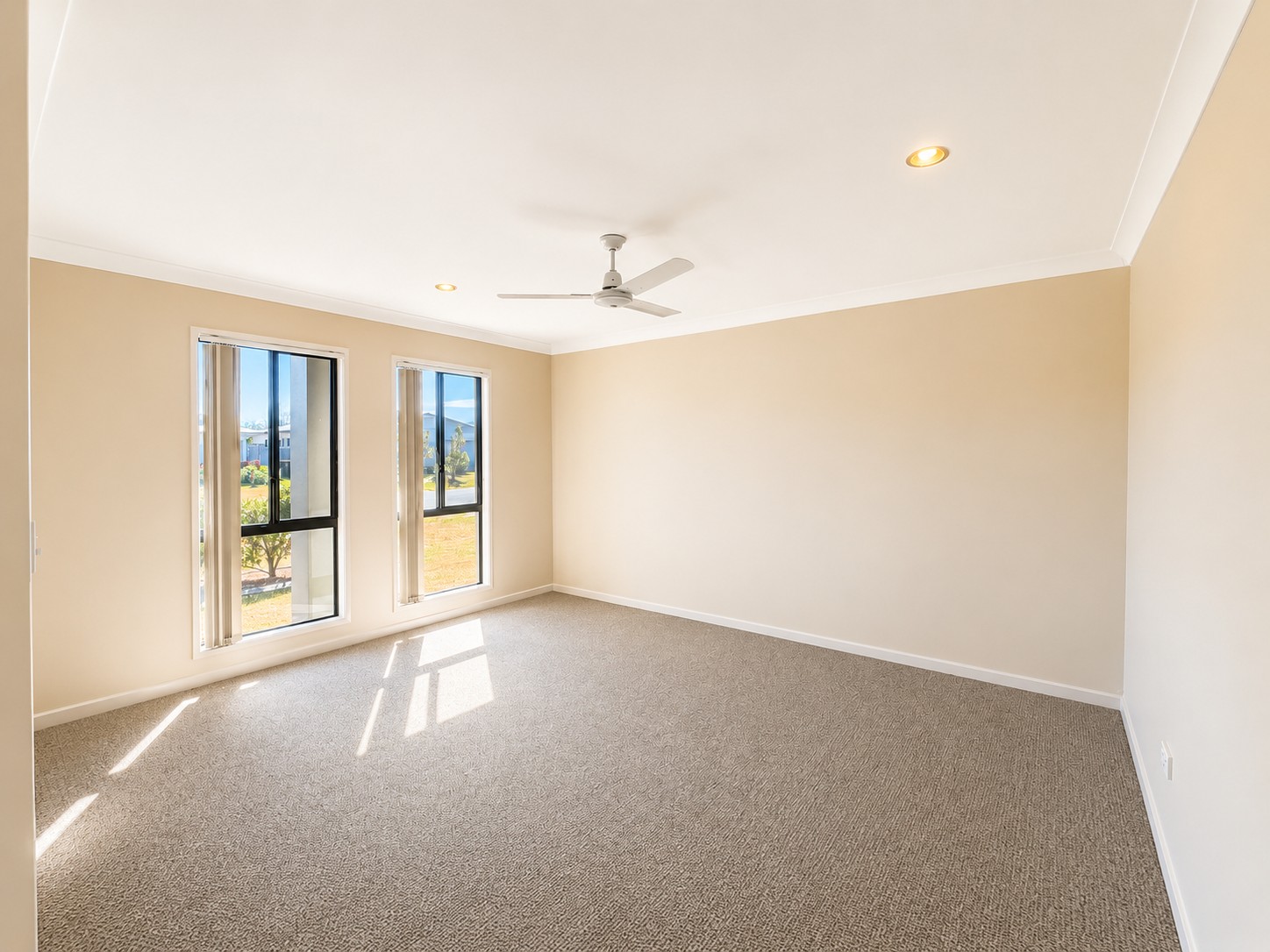 50 Beach Oak Drive, Mount Low, QLD 4818