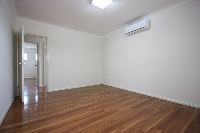 4/17 Guernsey Avenue, Minto, NSW 2566