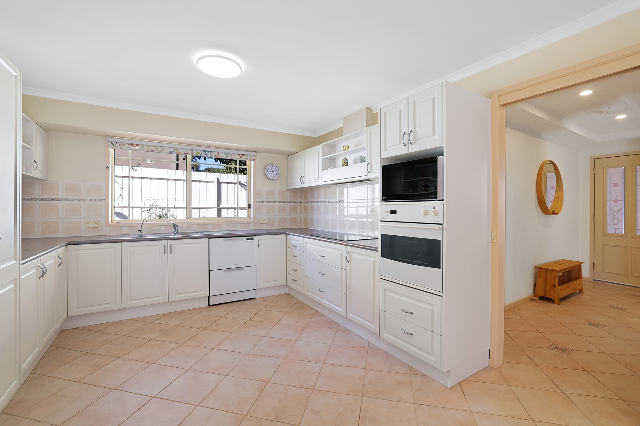 1/165 Princes Way, Drouin, VIC 3818