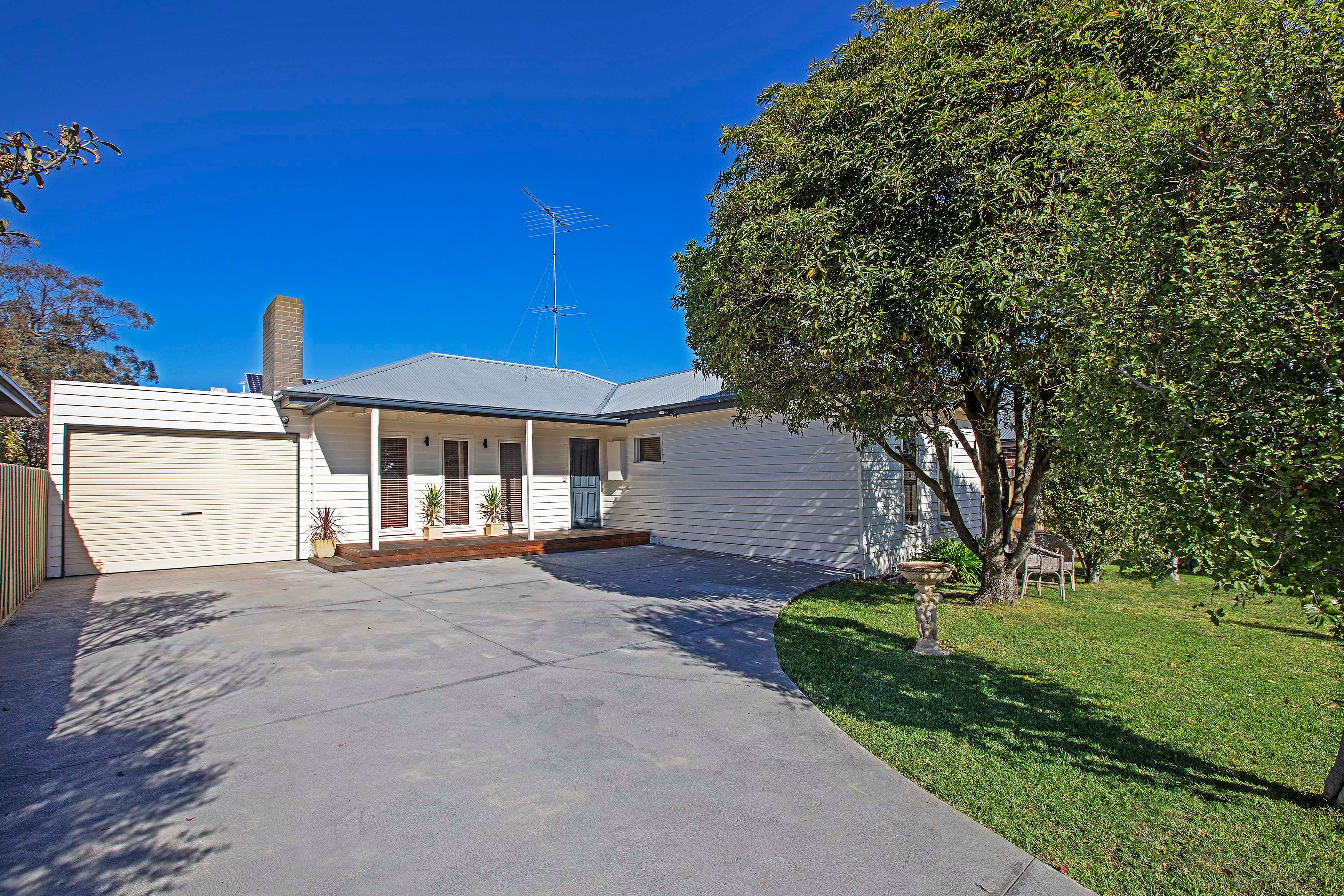 73 Summit Avenue, Belmont, VIC 3216