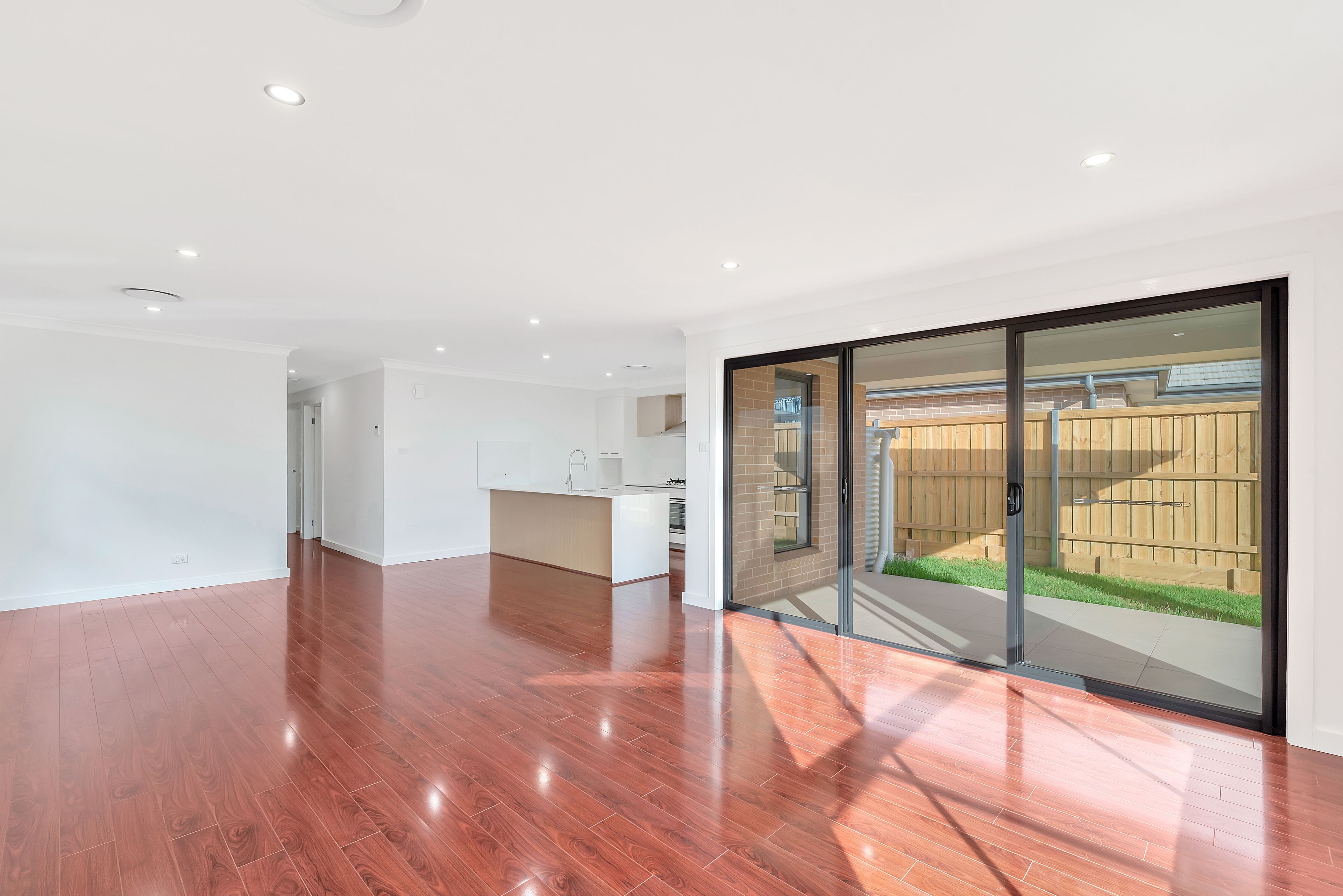 6 Kingsdale Avenue, Catherine Field, NSW 2557