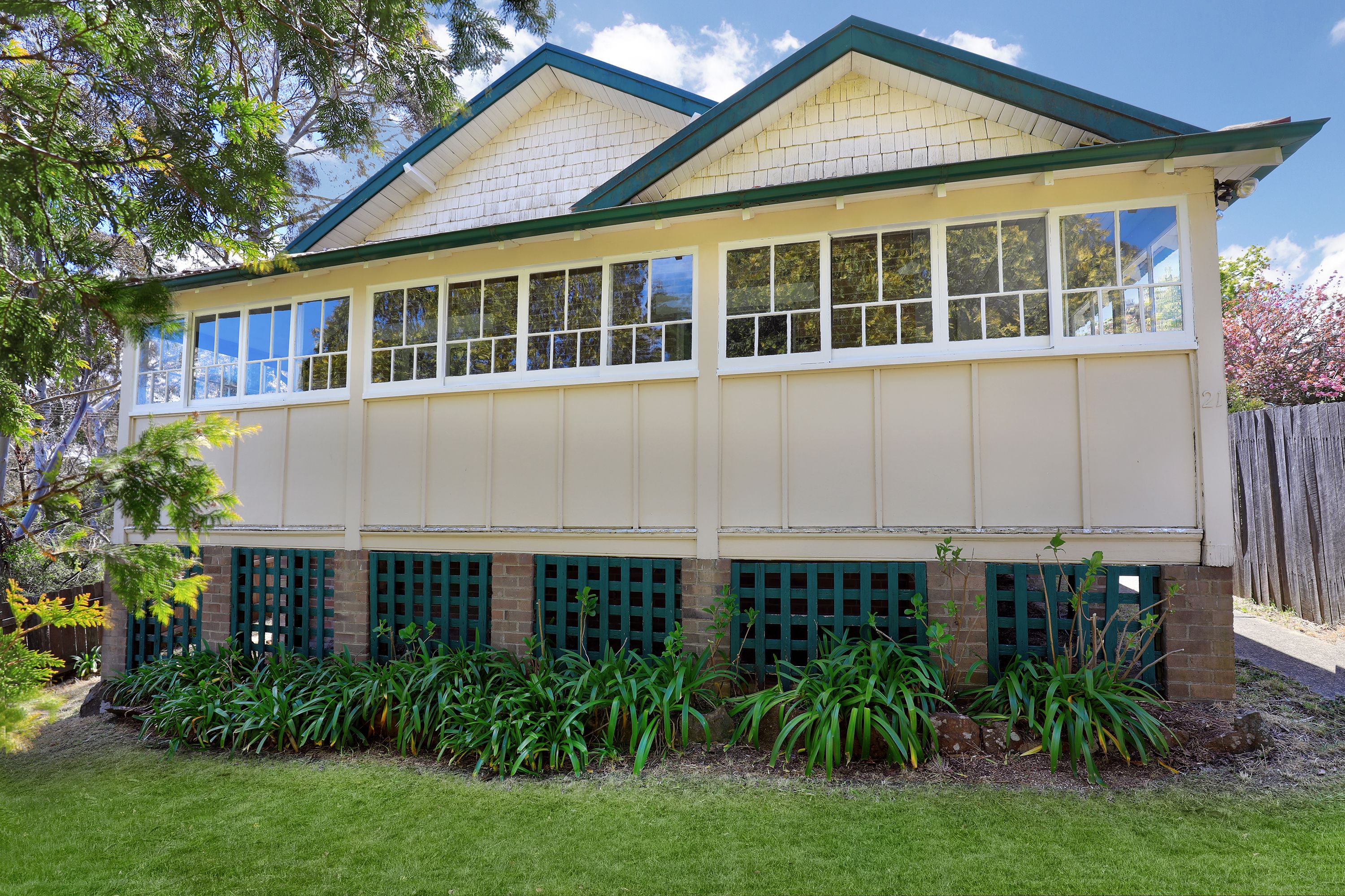 21 Thirroul Avenue, Blackheath NSW 2785