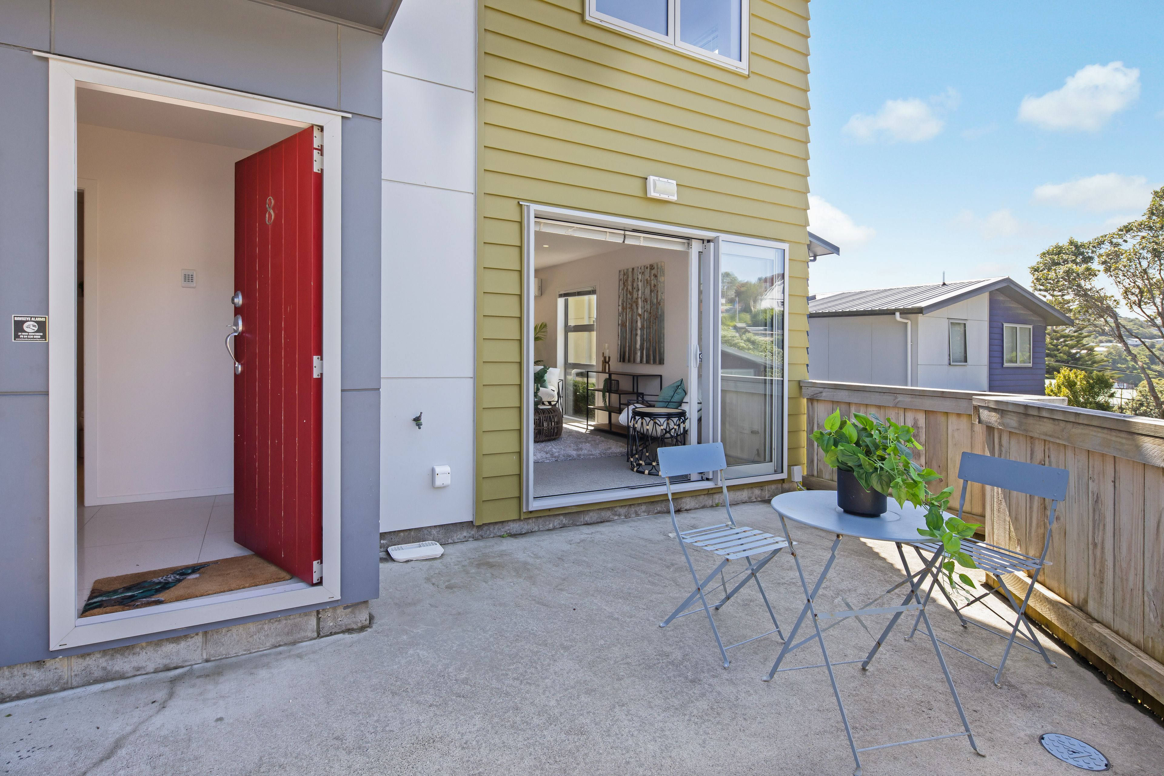 8/61 Black Rock Road, Newlands, Wellington City