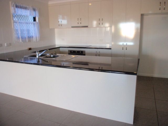 4/15 Singleton Court, Emerald, QLD 4720