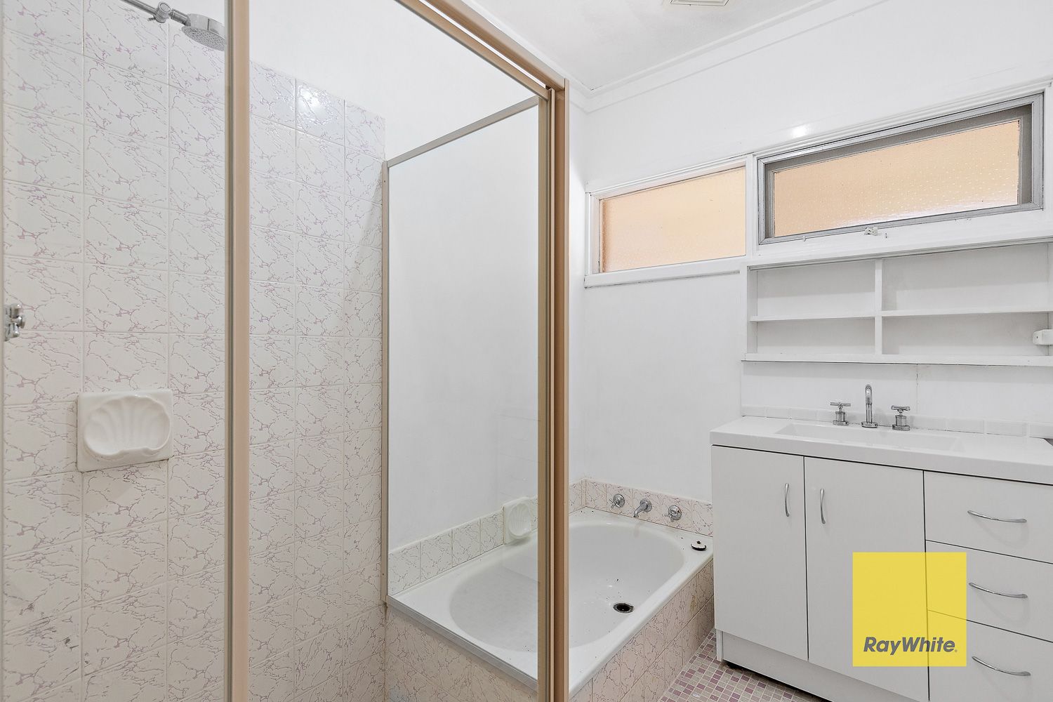 15 Mereworth Road — photo 9 of 16