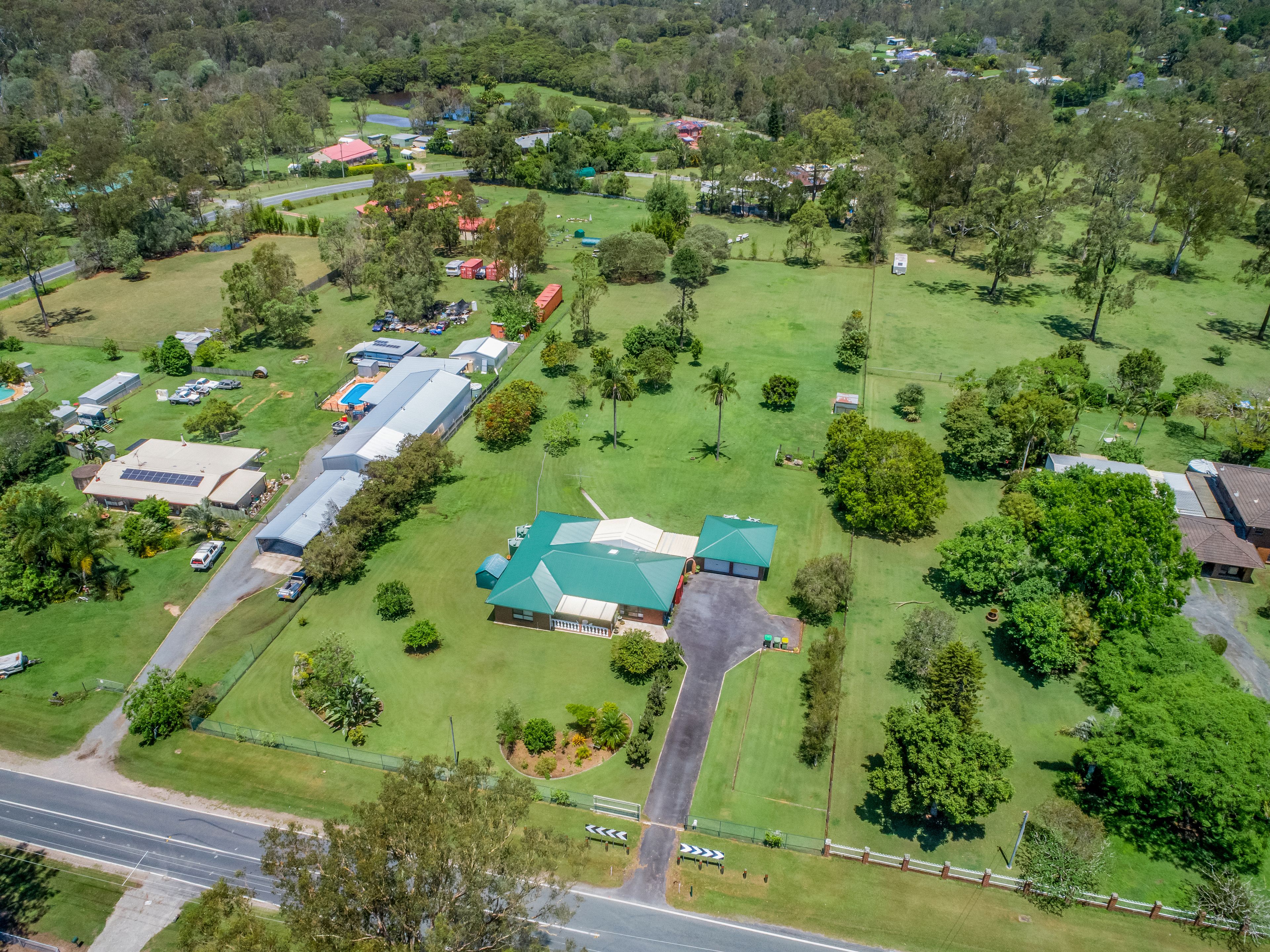 233-237 Rosia Road, Park Ridge South, QLD 4125