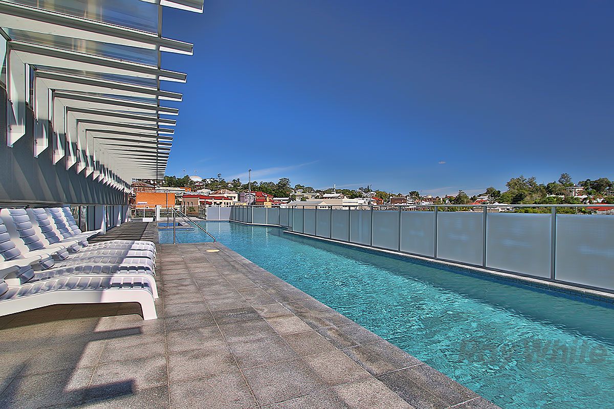 1206/11 Ellenborough Street, Woodend, QLD 4305