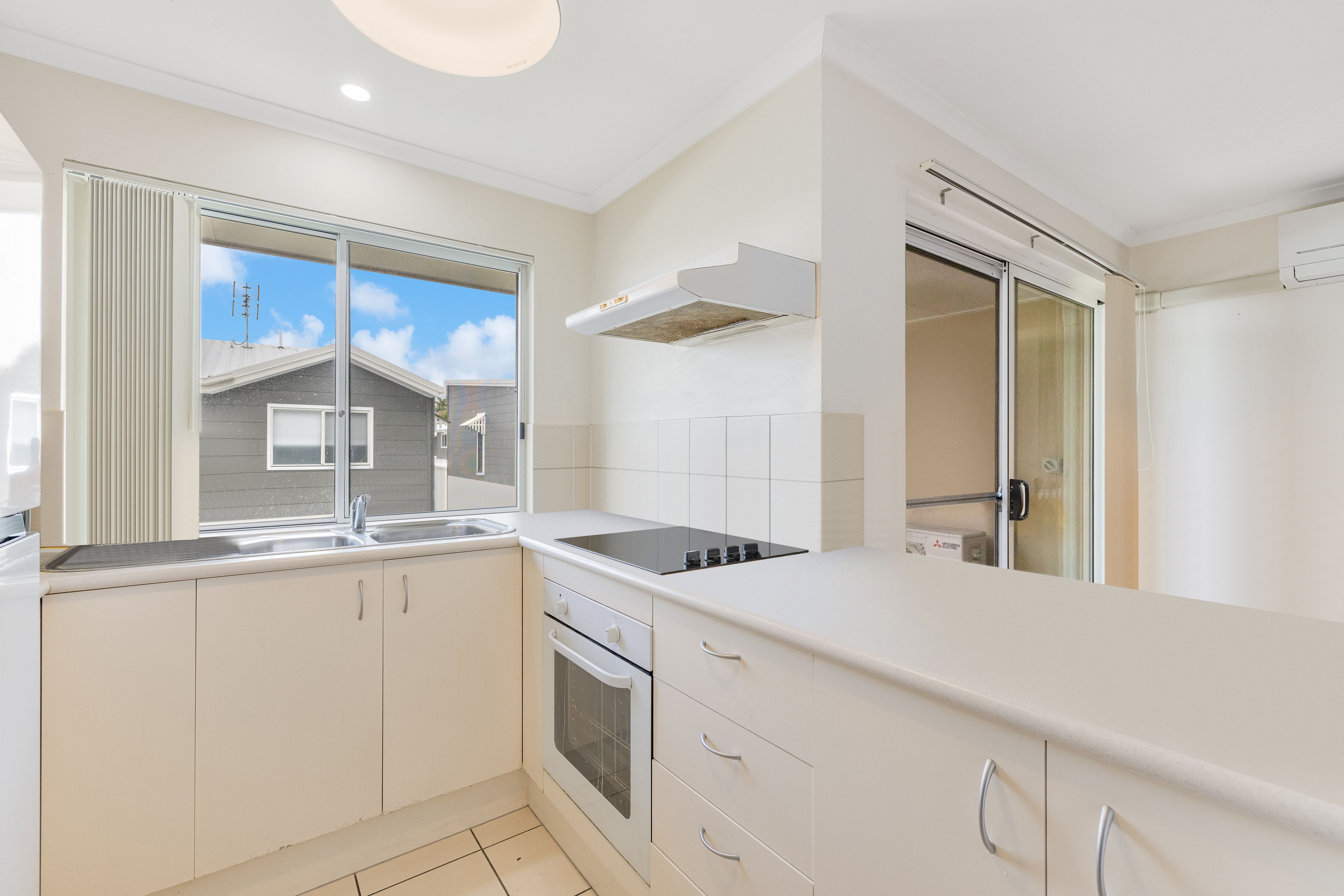 6 Low Street, Yandina QLD 4561