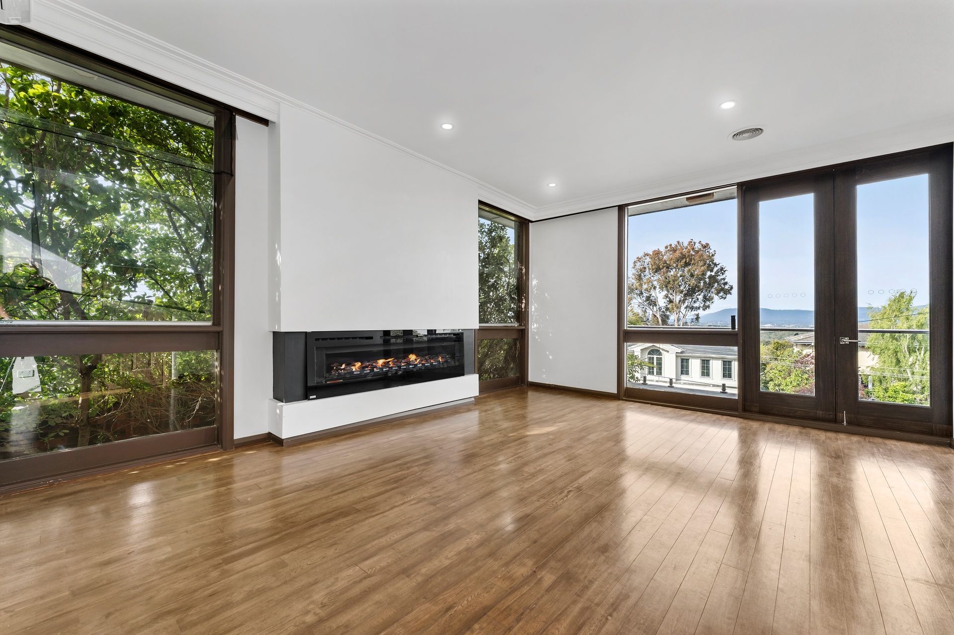29 Rhodes Drive — photo 9 of 15