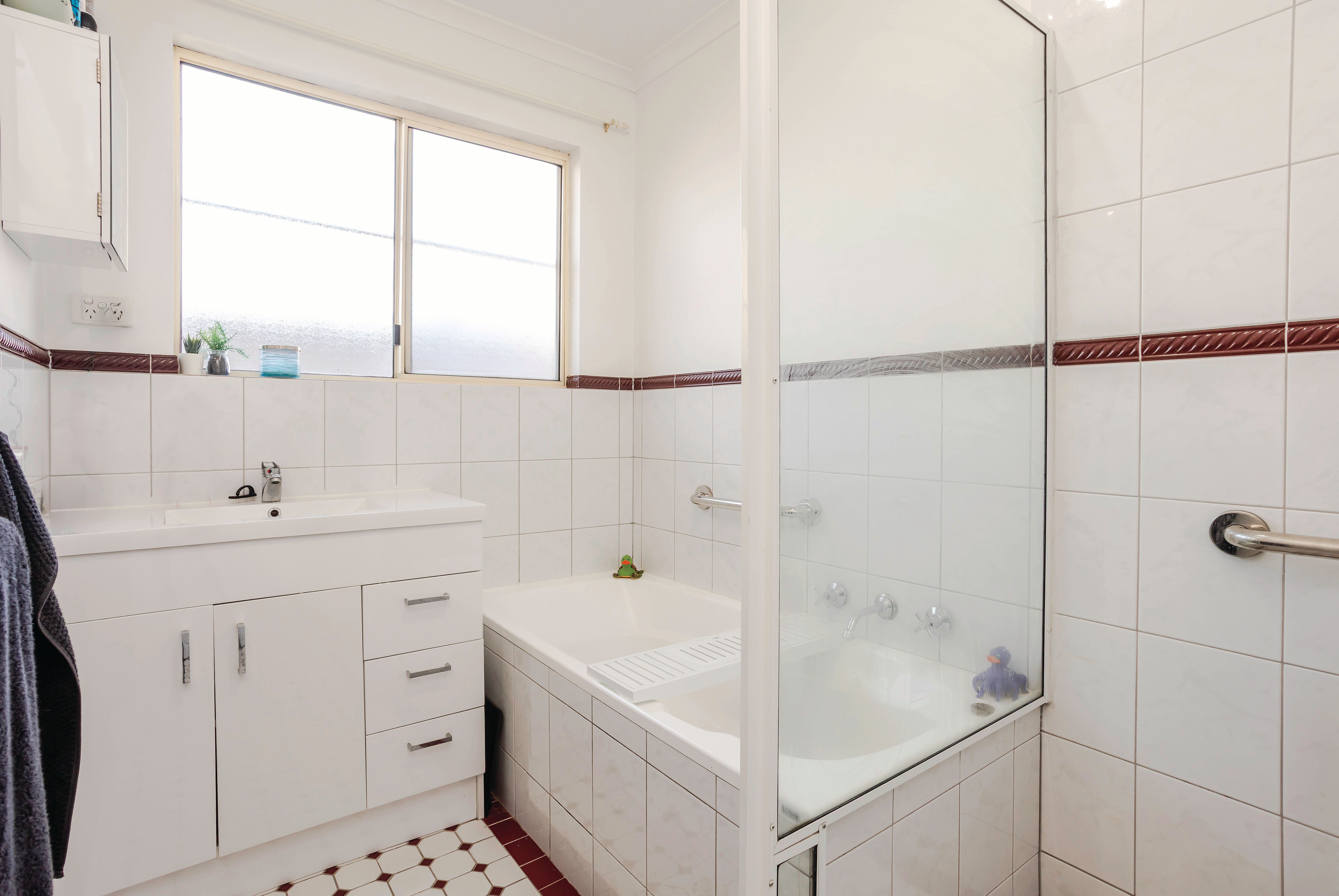 107b Maple Avenue — photo 17 of 22