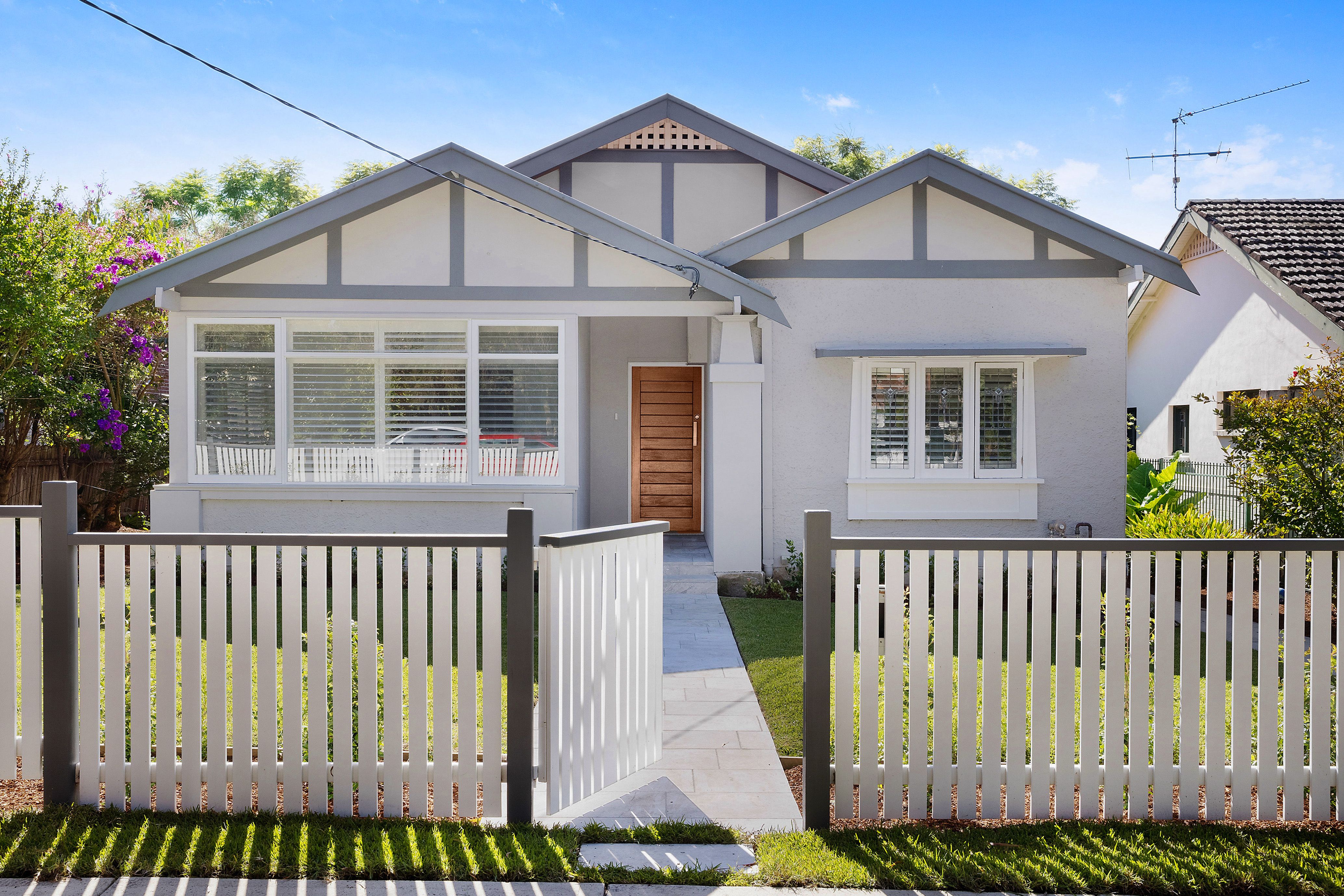 23 Ferncourt Avenue, Roseville NSW 2069