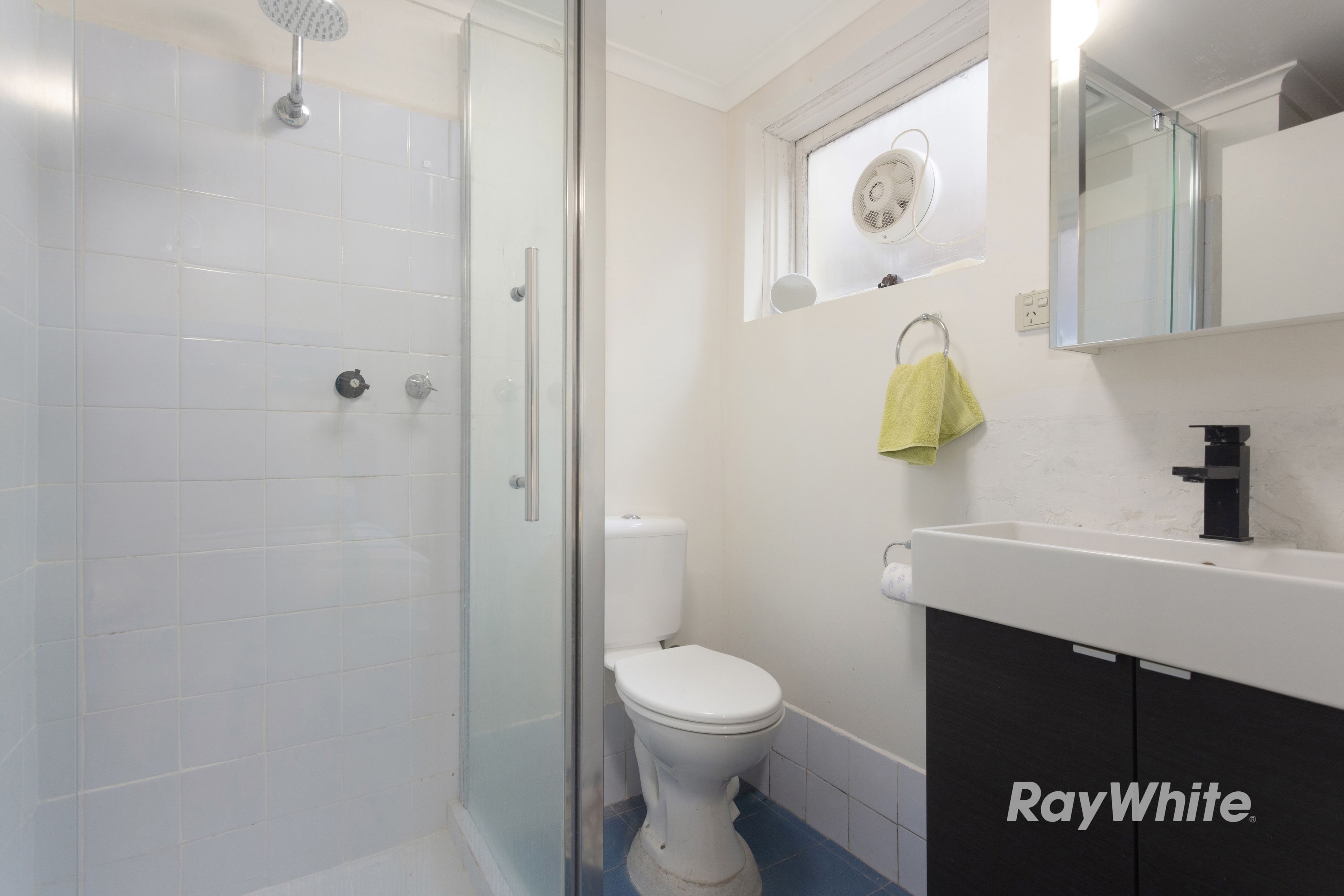 4/6 Tattenham Street — photo 7 of 9