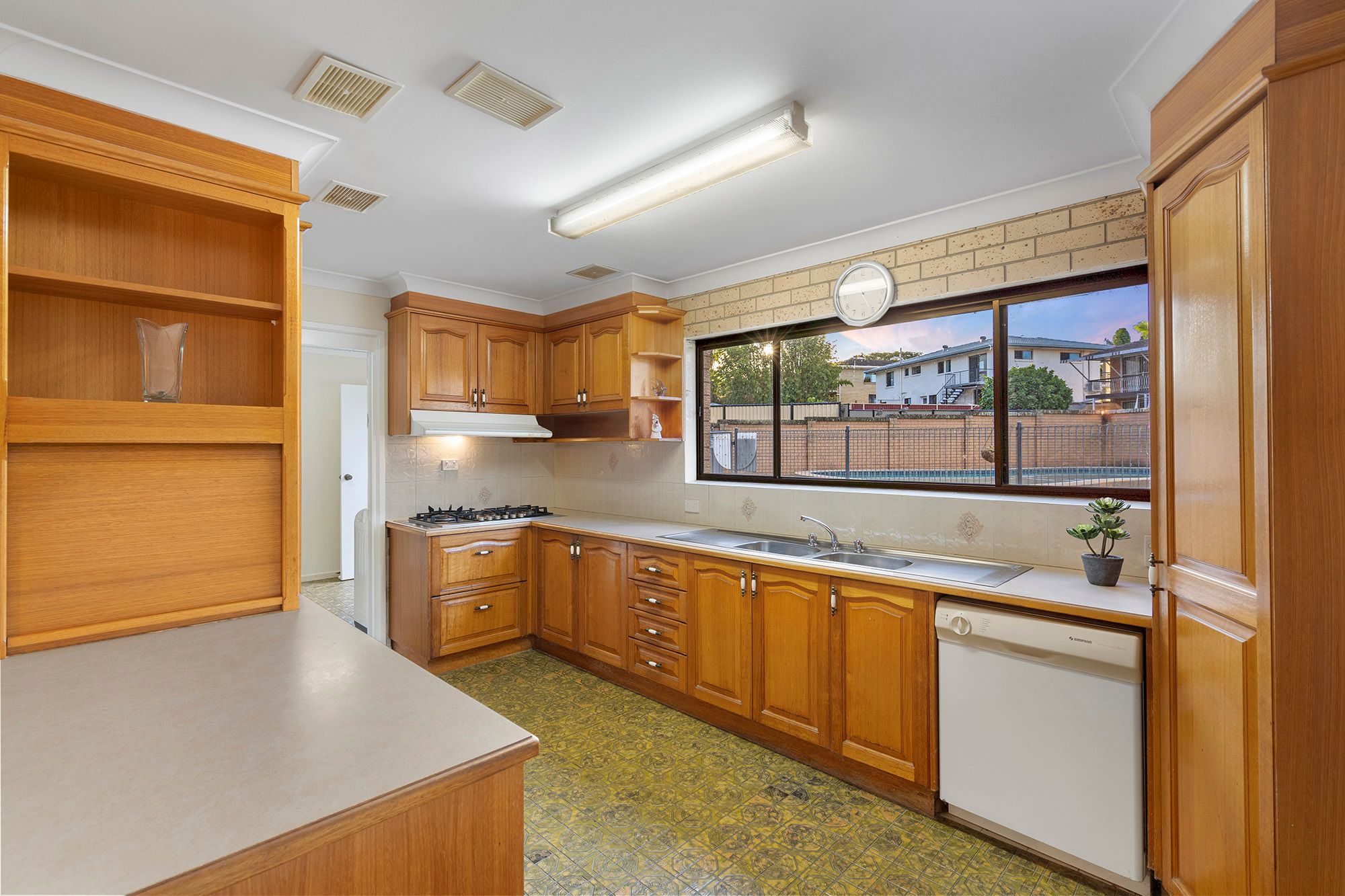 8 Muirfield Street, Macgregor, QLD 4109