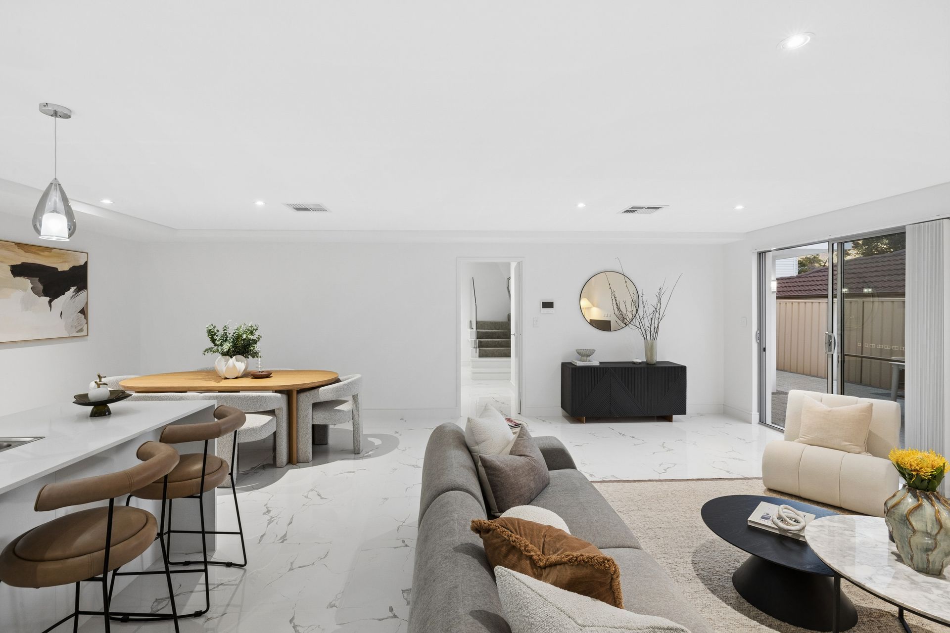 37C Tetworth Crescent — photo 7 of 30