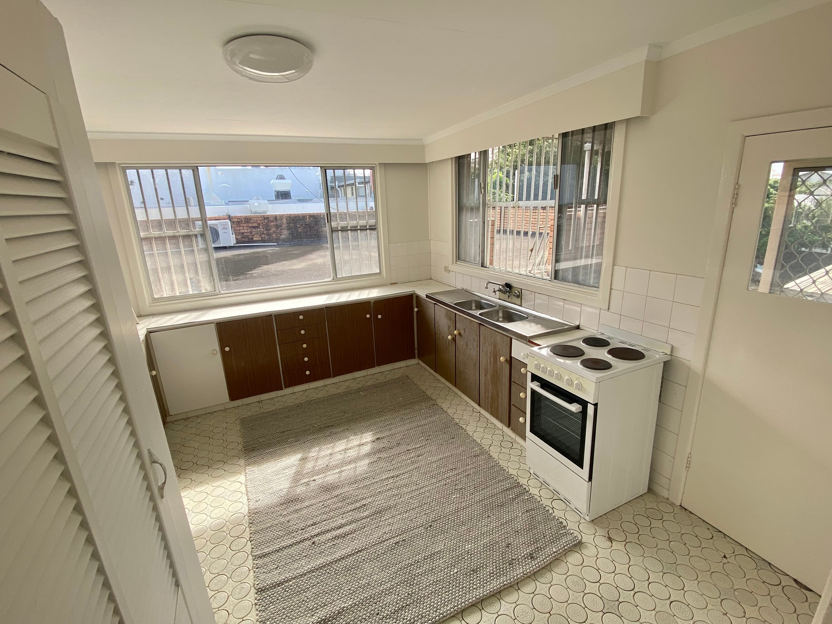 1/2237 Gold Coast Highway, Nobby Beach, QLD 4218