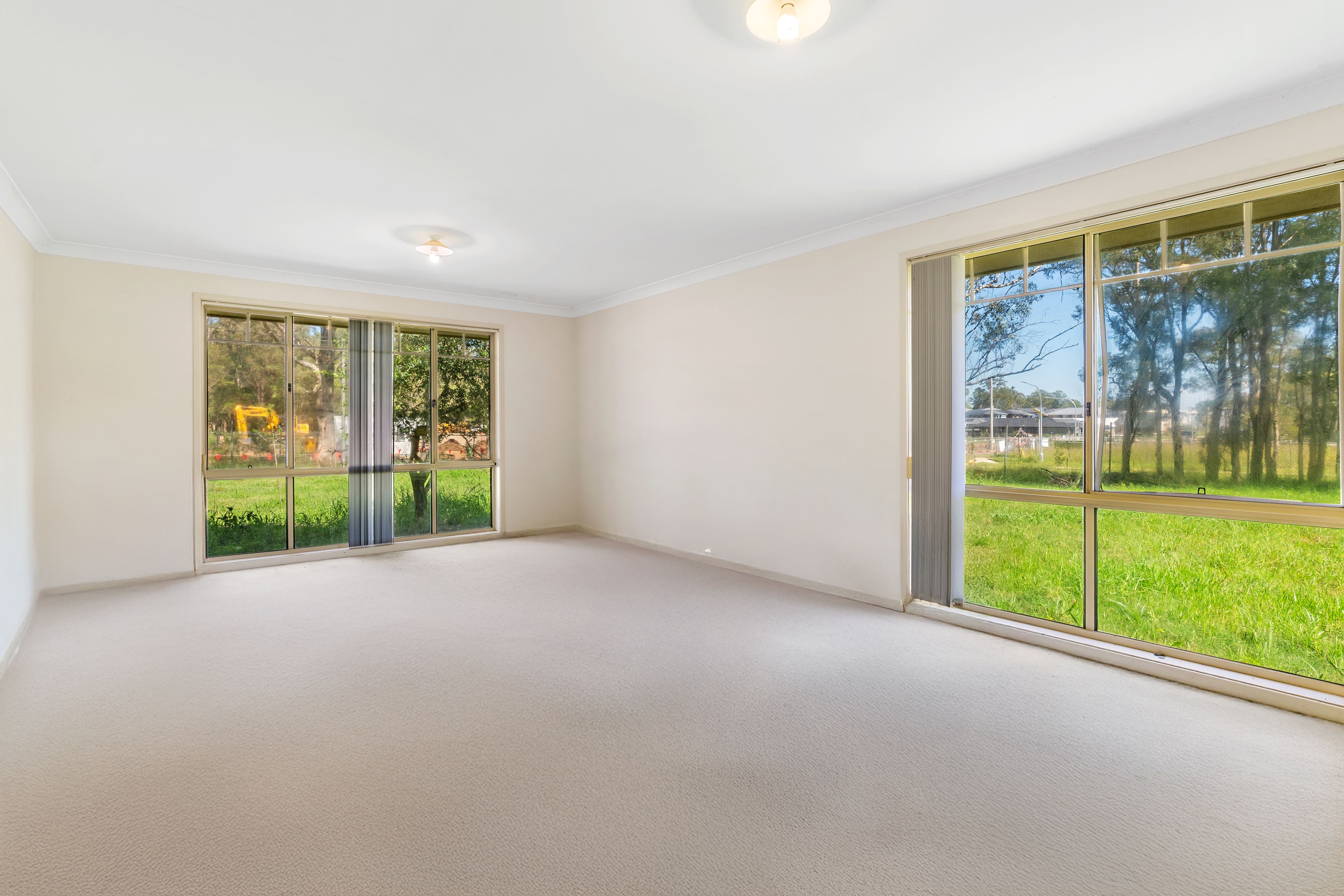 5 Tenth Avenue, Austral, NSW 2179