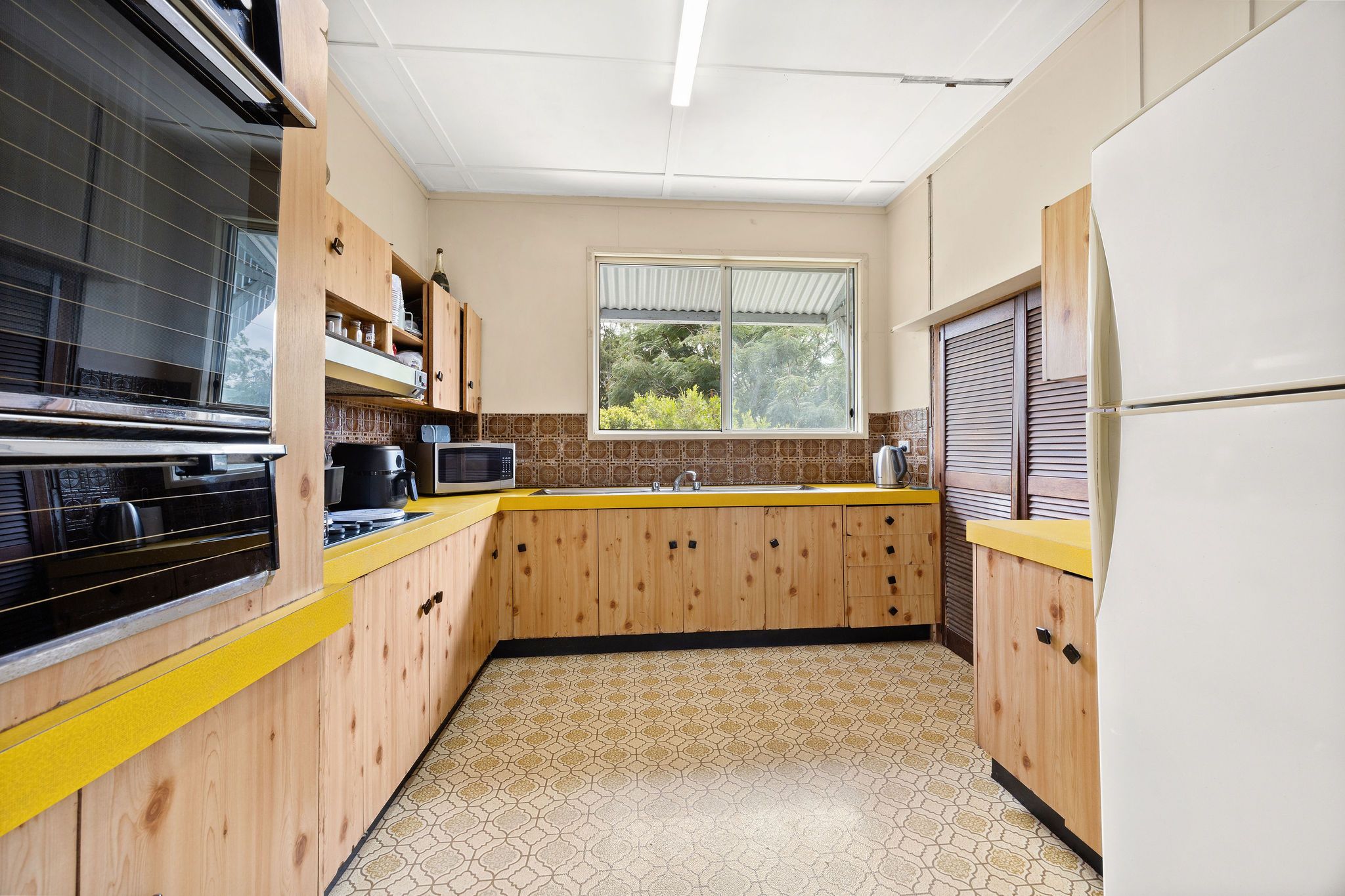 5 Neville Road — photo 3 of 12