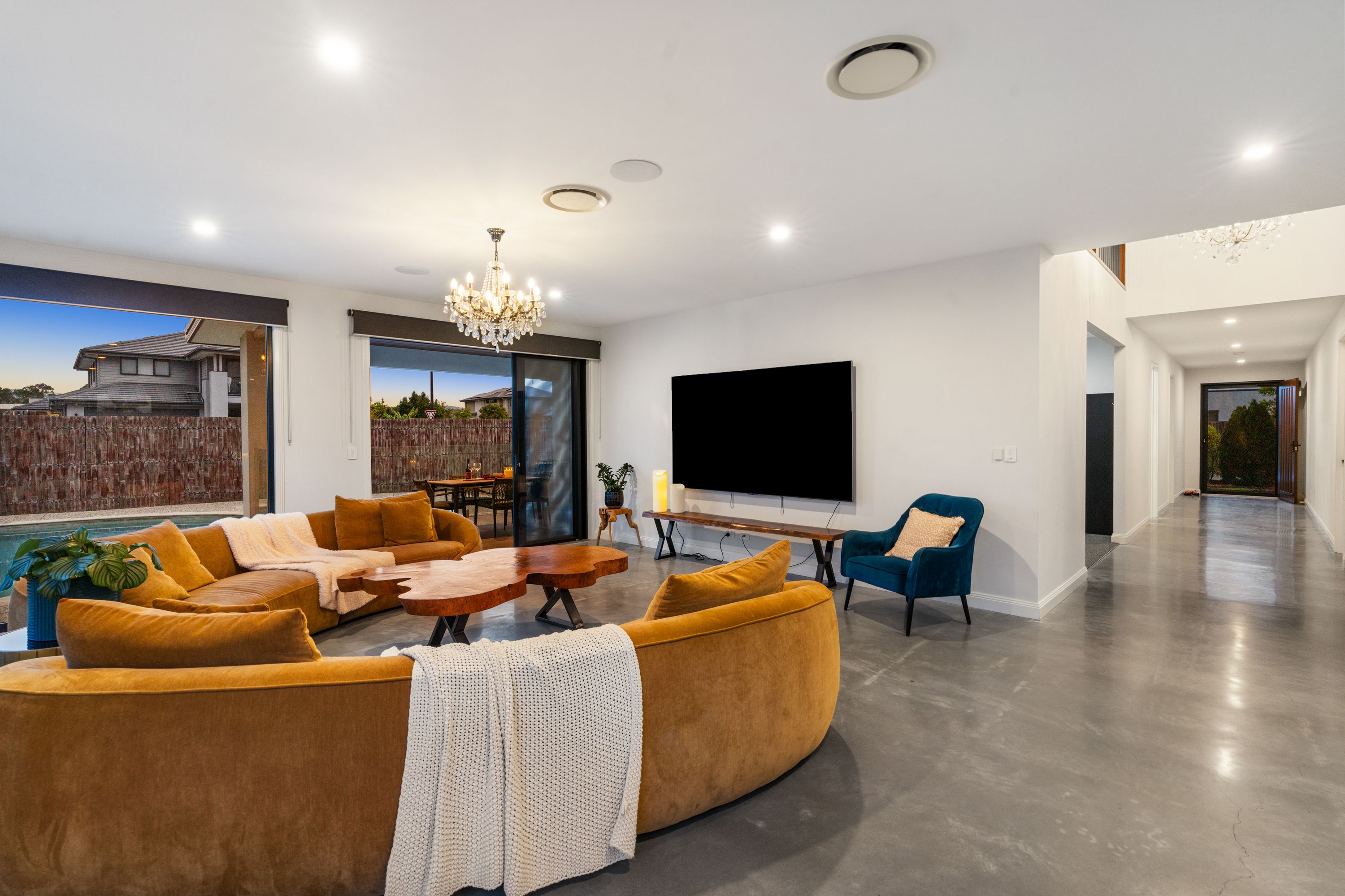 23 Mebbin Street — photo 8 of 30