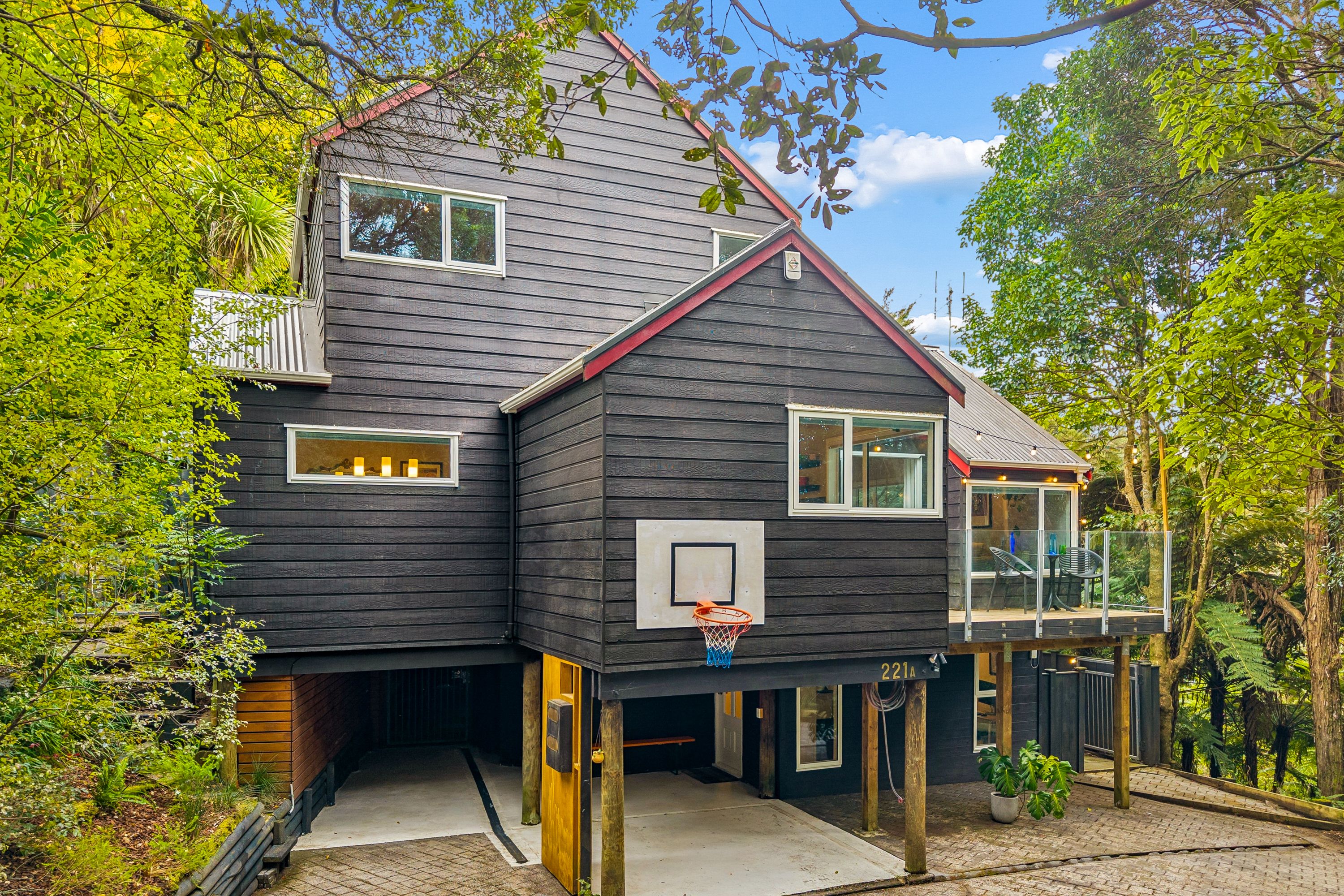 221A Titirangi Road, Titirangi, Waitakere City