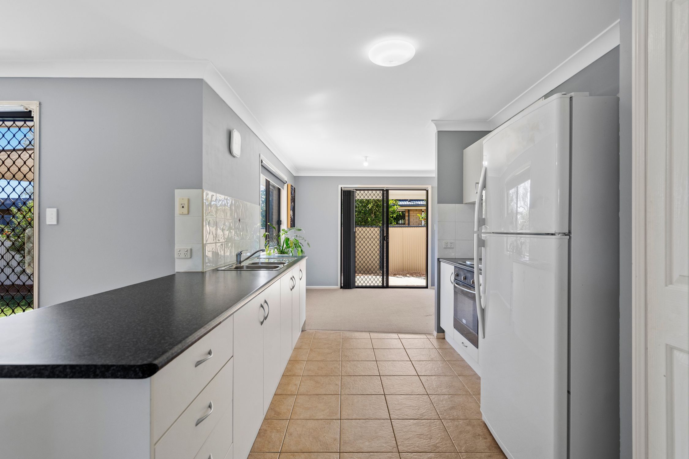 8 Kurrajong Court — photo 9 of 18