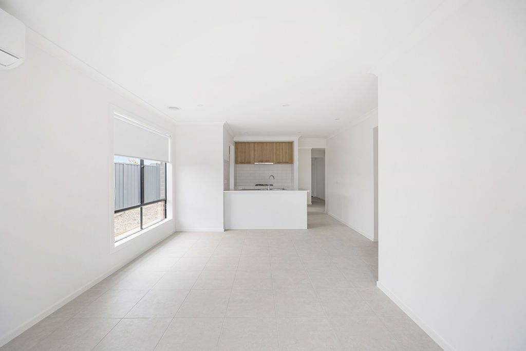 26 Gibson Street — photo 3 of 8