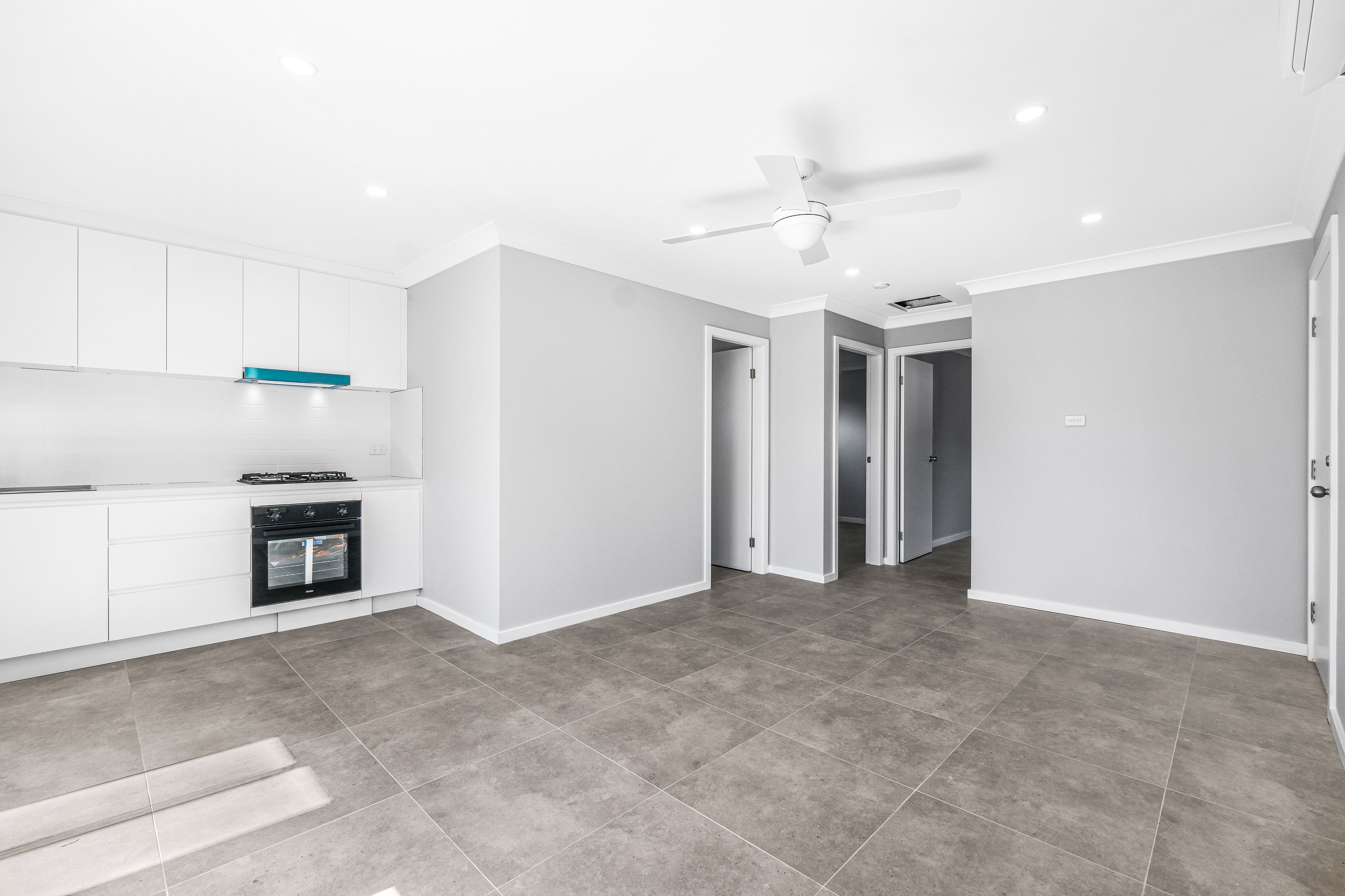 31A Marquesa Crescent, Lethbridge Park, NSW 2770
