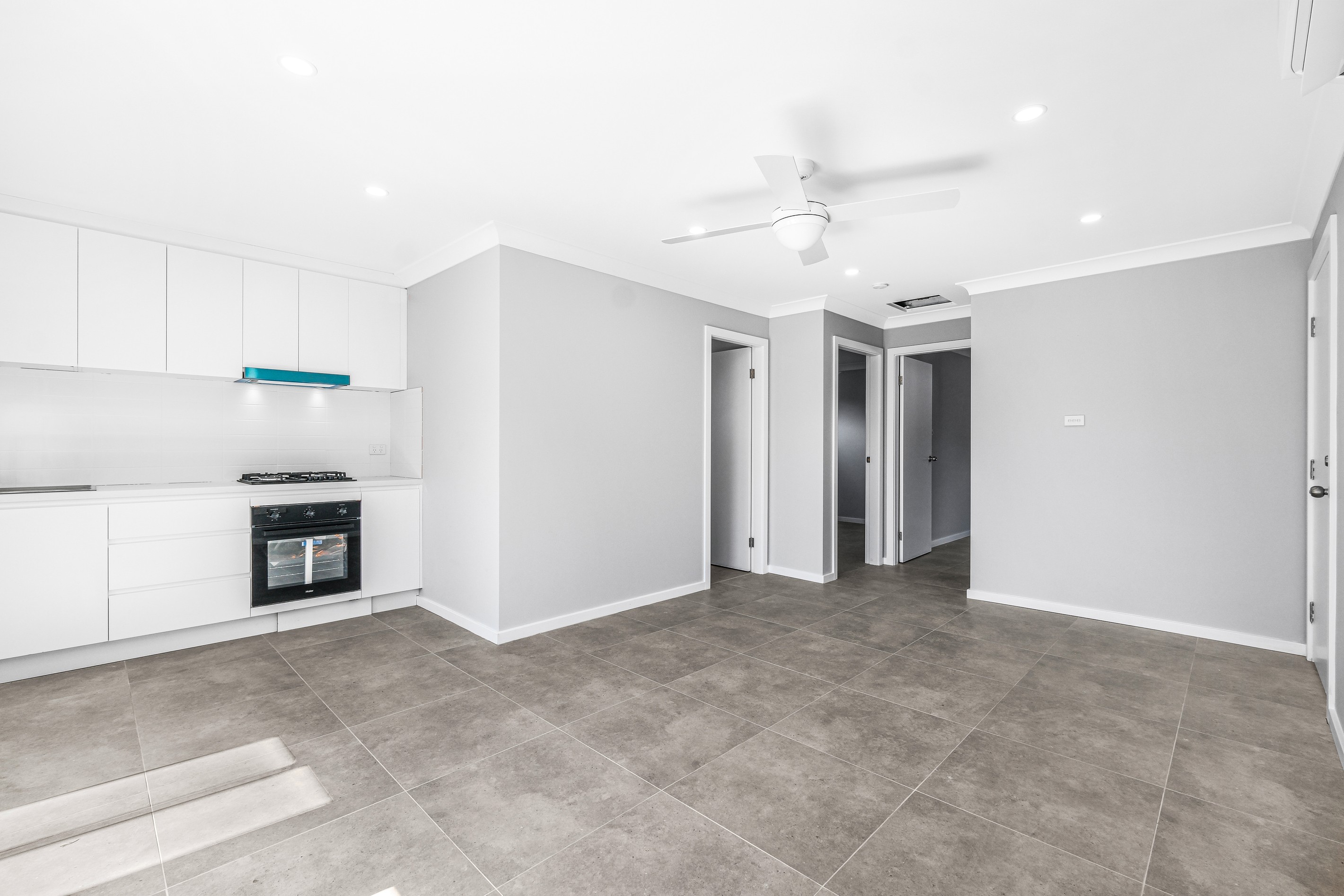 31A Marquesa Crescent, Lethbridge Park, NSW 2770