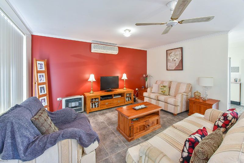 18 Whorlong Street, St Helens Park, NSW 2560
